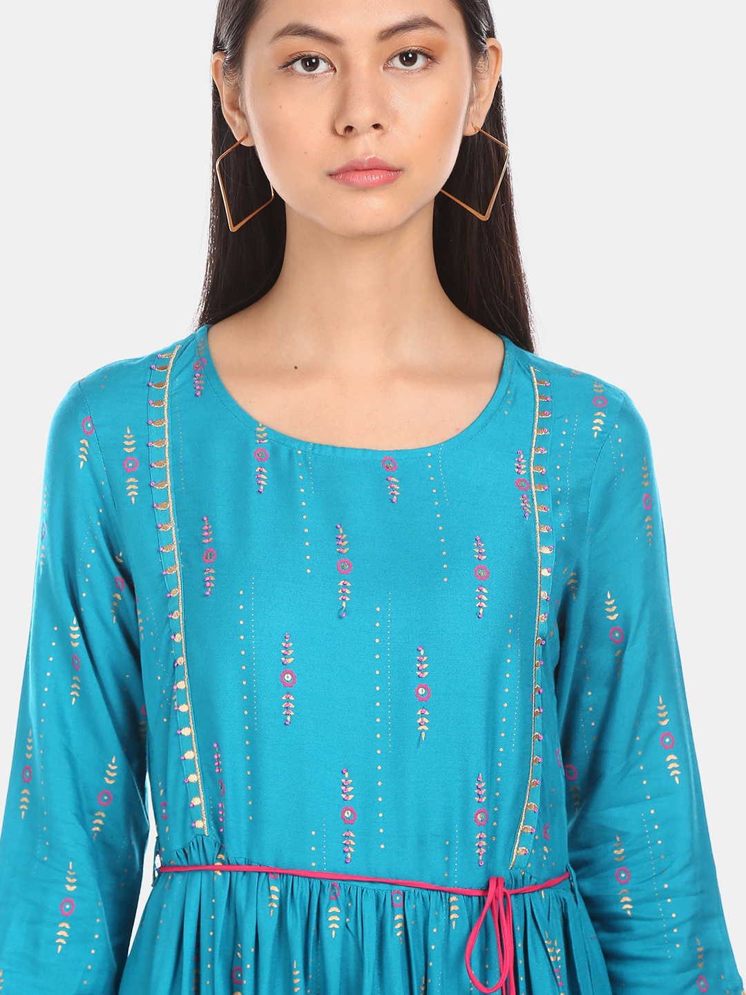 

Anahi Women Turquoise Blue Solid Anarkali Kurta