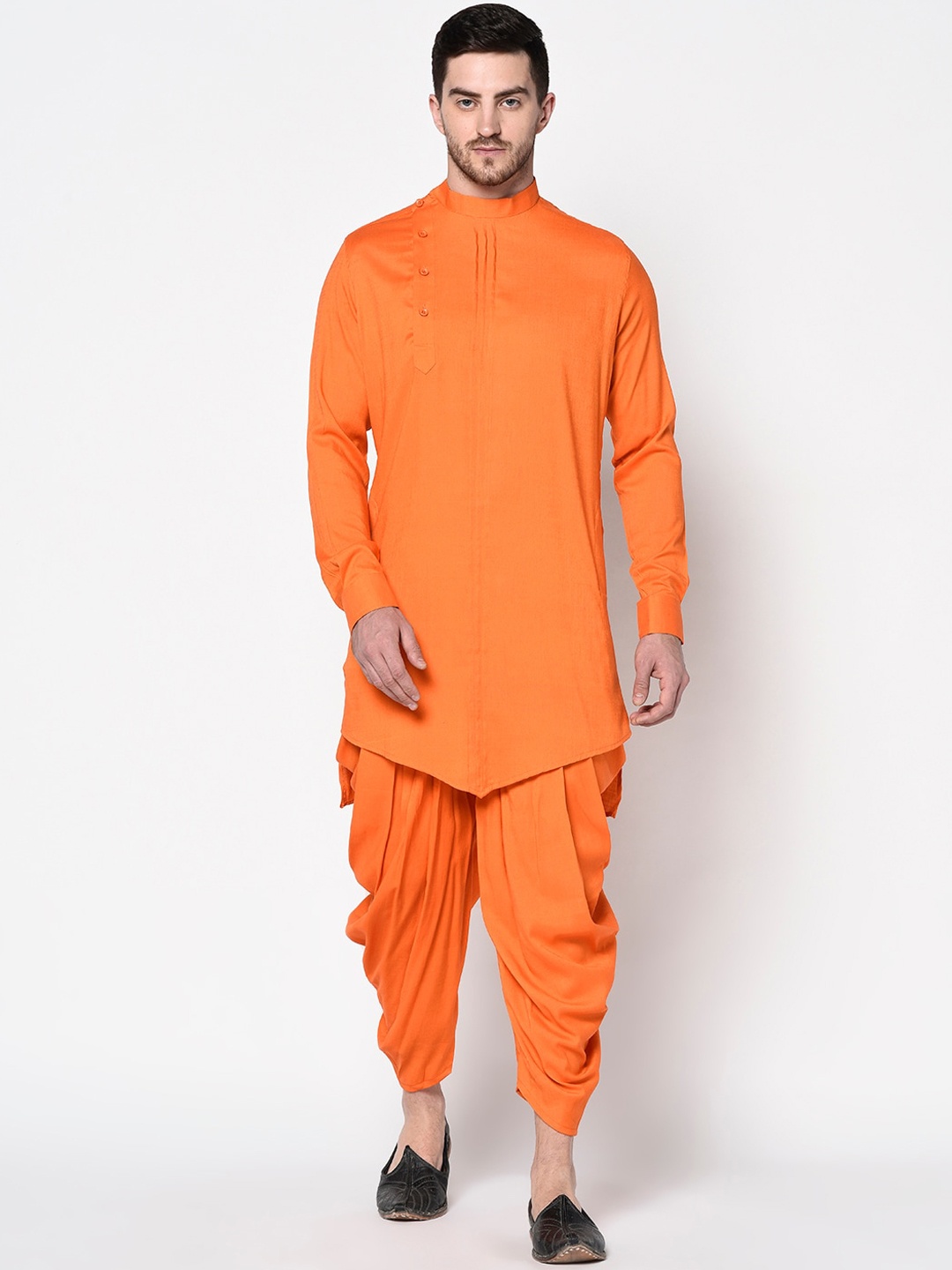 

DEYANN Men Orange Solid Kurta with Dhoti Pants