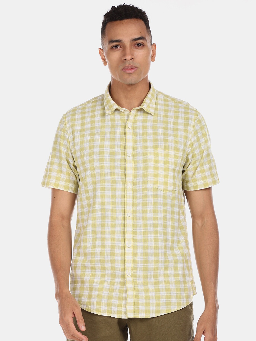 

Ruggers Men Yellow & White Regular Fit Checked Casual Shirt