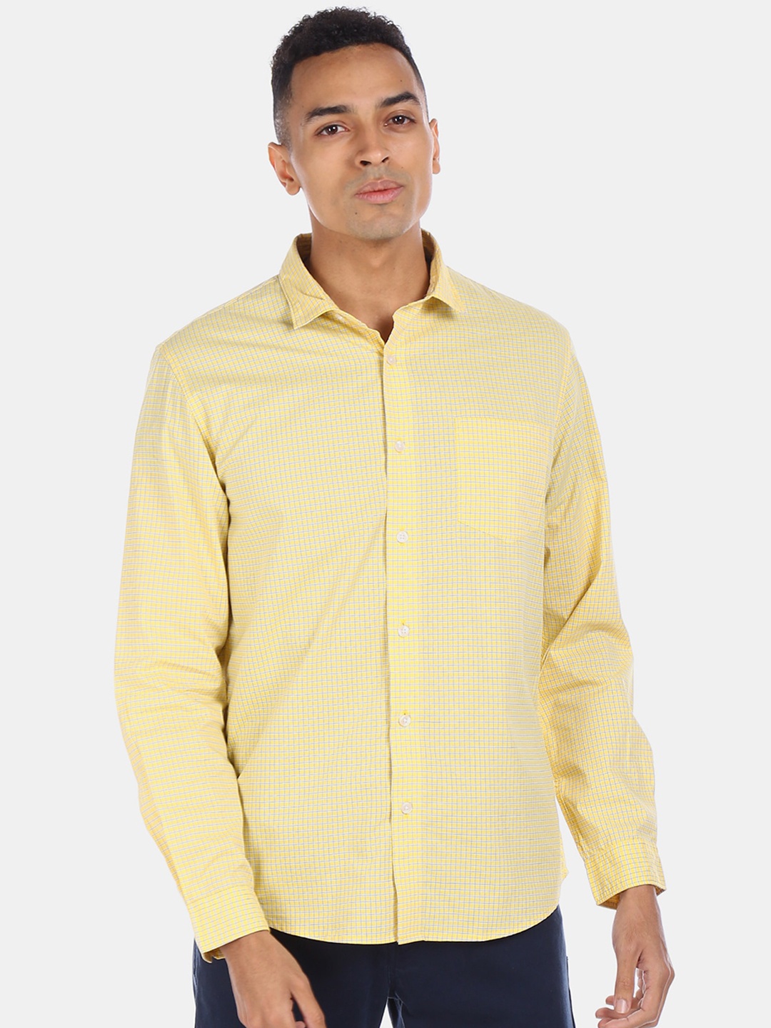 

Ruggers Men Yellow Regular Fit Solid Casual Shirt
