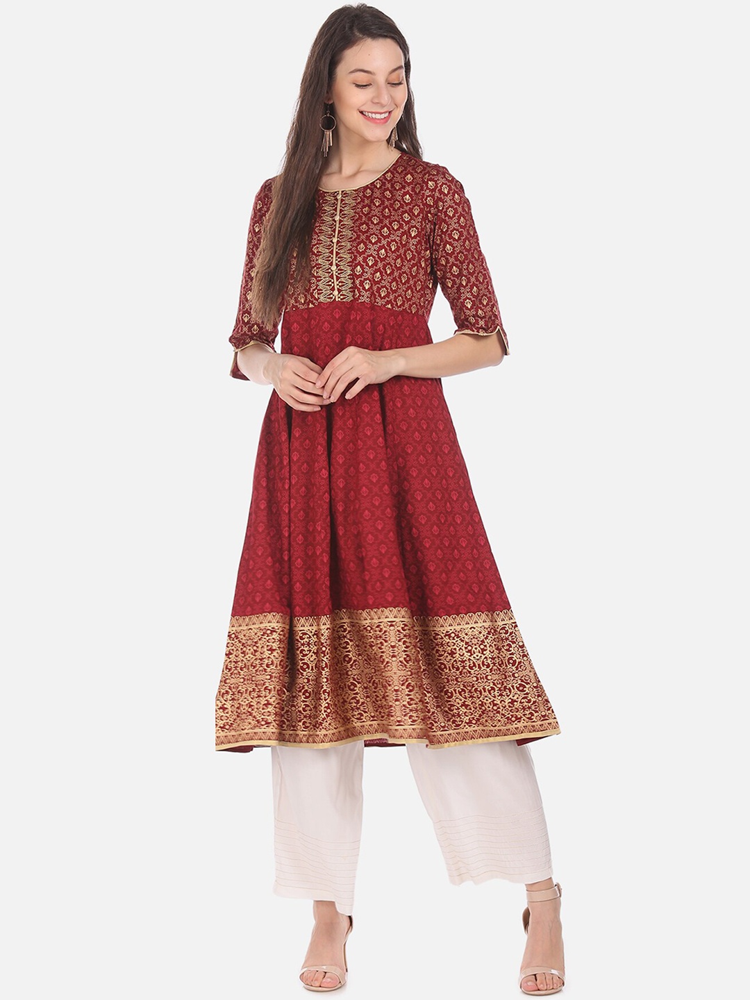 

Anahi Women Maroon Colourblocked A-Line Kurta