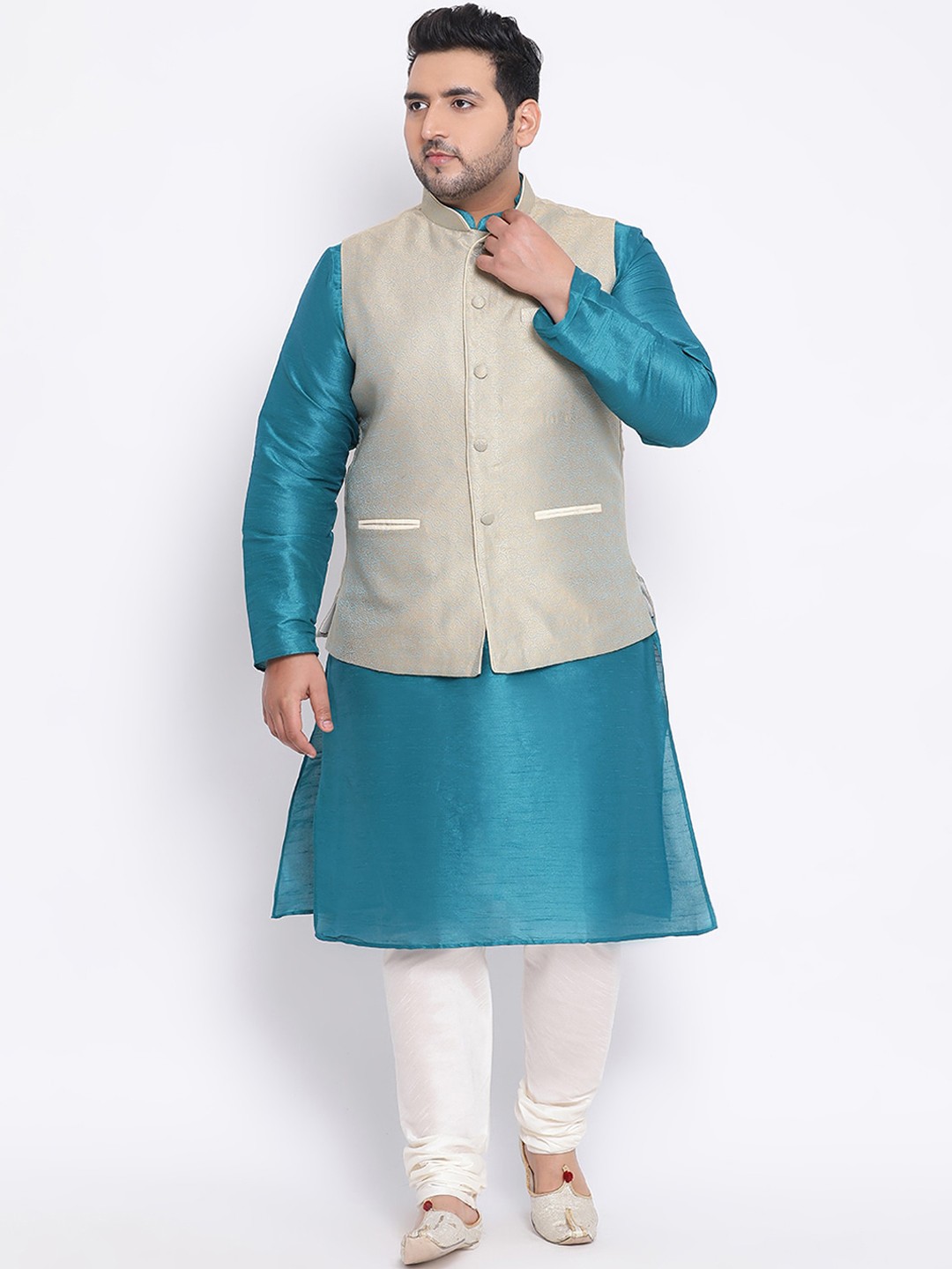 

KISAH PLUS Men Blue Regular Kurta with Churidar