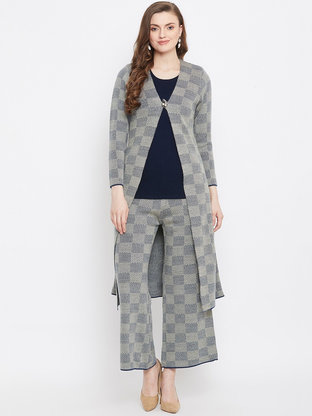 

Zigo Women Grey & Black Printed Cardigan Palazzos with T-Shirt