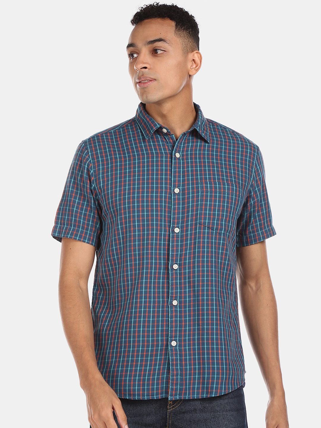 

Ruggers Men Blue & Red Regular Fit Checked Casual Shirt