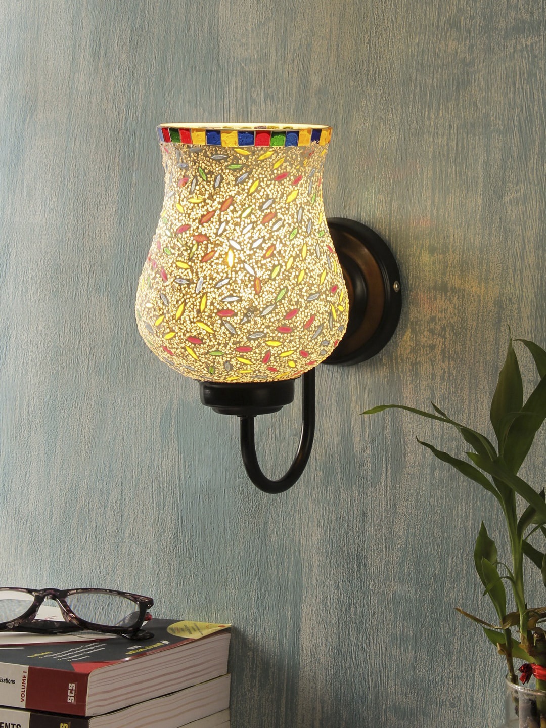 

Devansh White & Blue Textured Mosaic Glass Wallchiere
