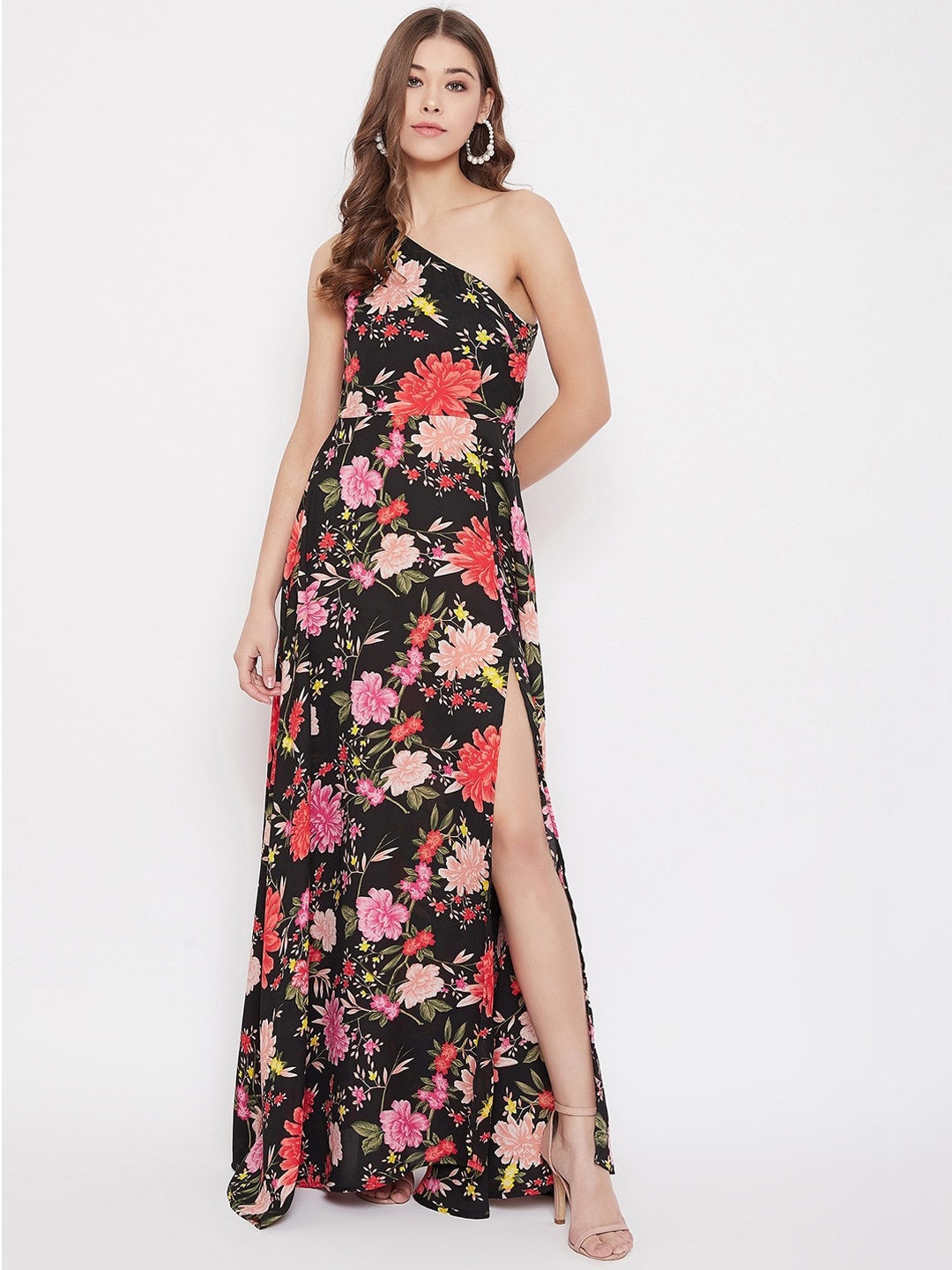 

Berrylush Women Black Printed Maxi Dress
