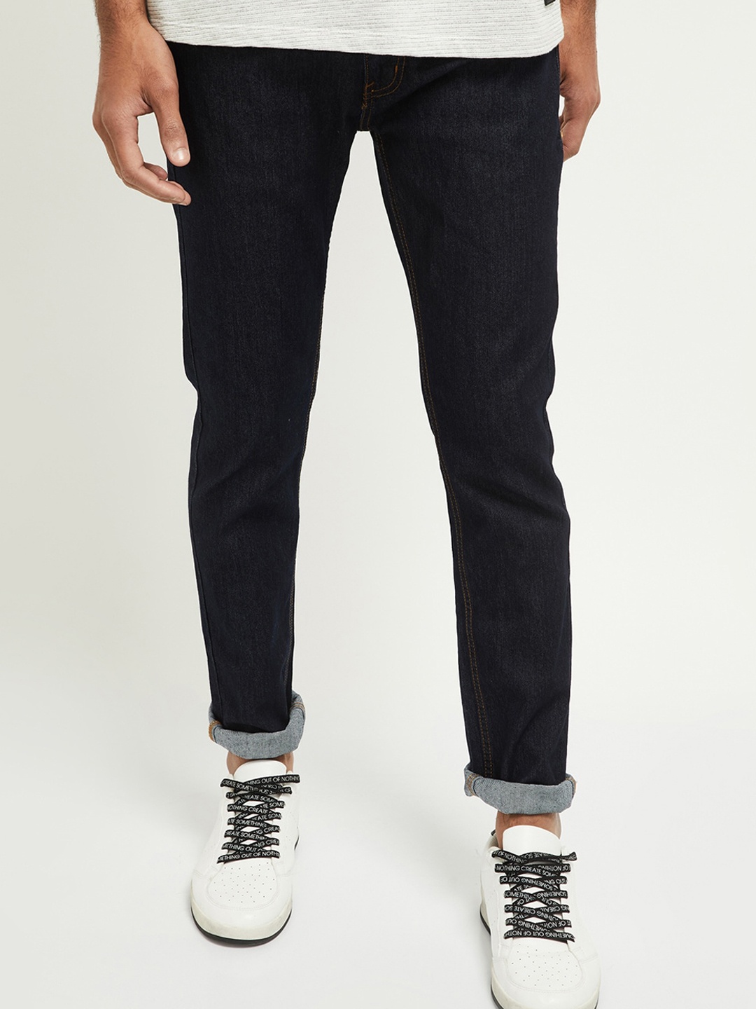 

max Men Blue Skinny Fit Mid-Rise Clean Look Jeans
