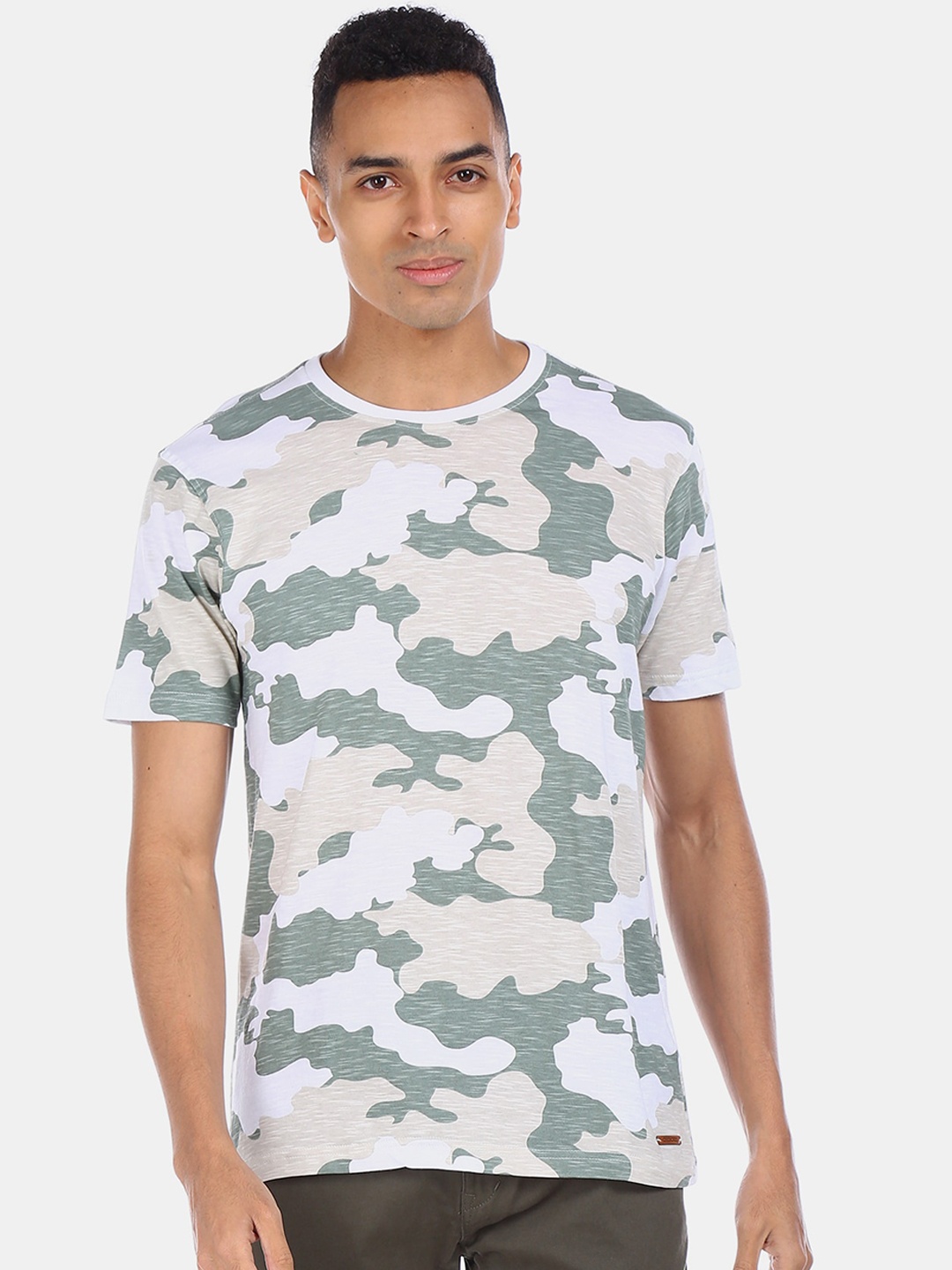 

Cherokee Men Grey Printed Round Neck T-shirt