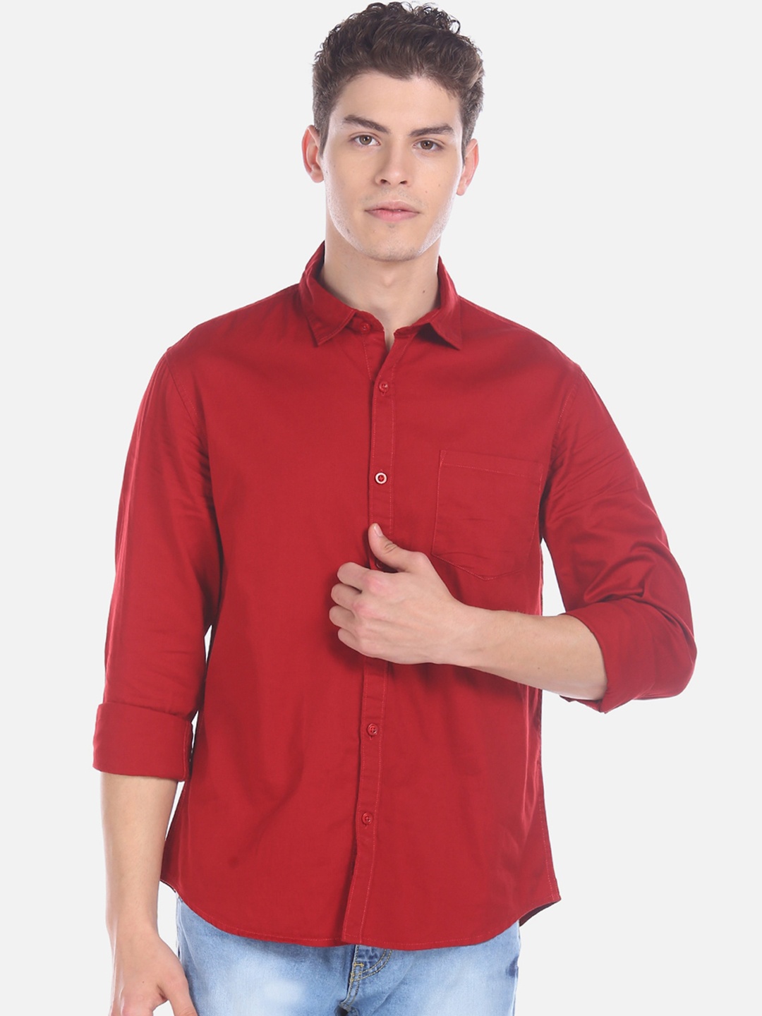 

Ruggers Men Red Regular Fit Solid Casual Shirt