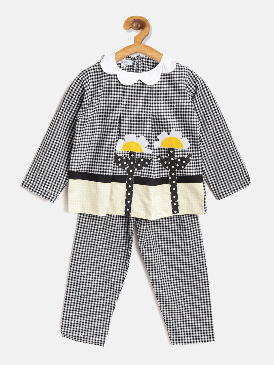 

Kids Clan Unisex Kids Blue & White Checked Night Suit