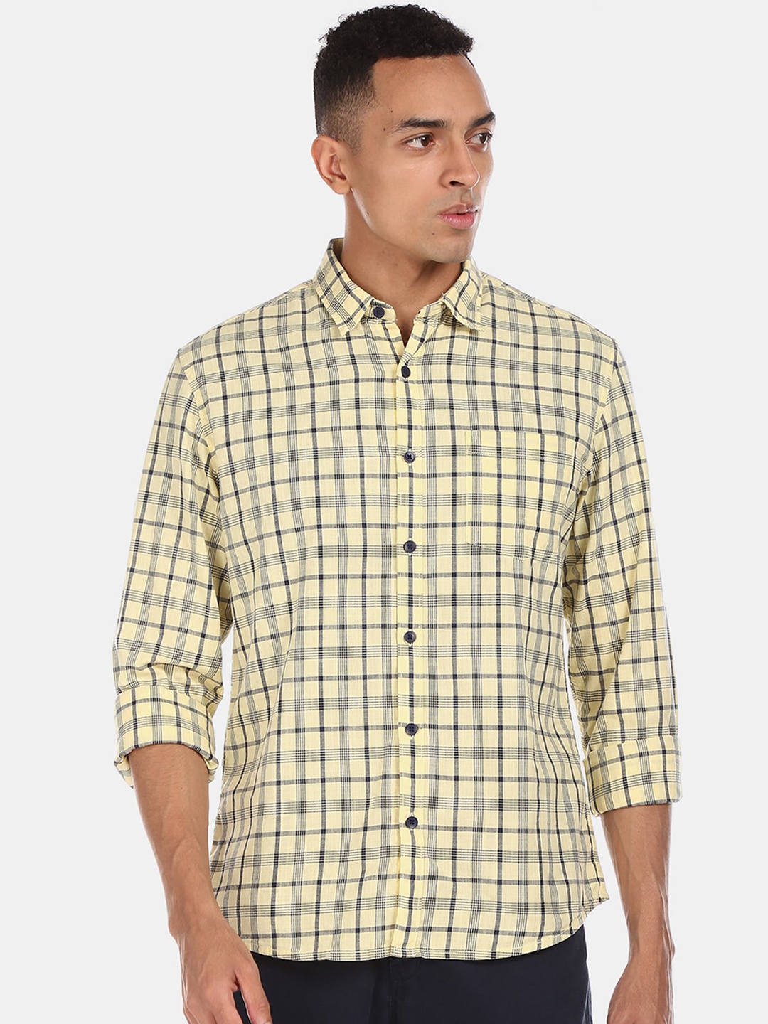

Ruggers Men Yellow & Black Regular Fit Checked Casual Shirt