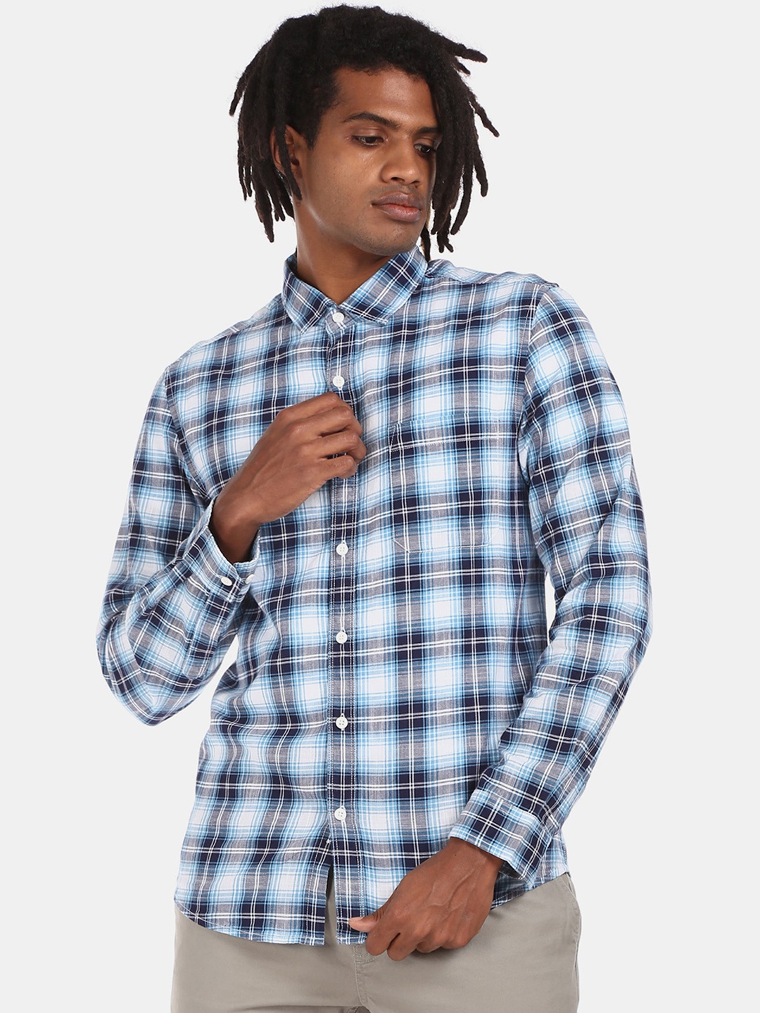 

Cherokee Men Blue Regular Fit Checked Cotton Casual Shirt