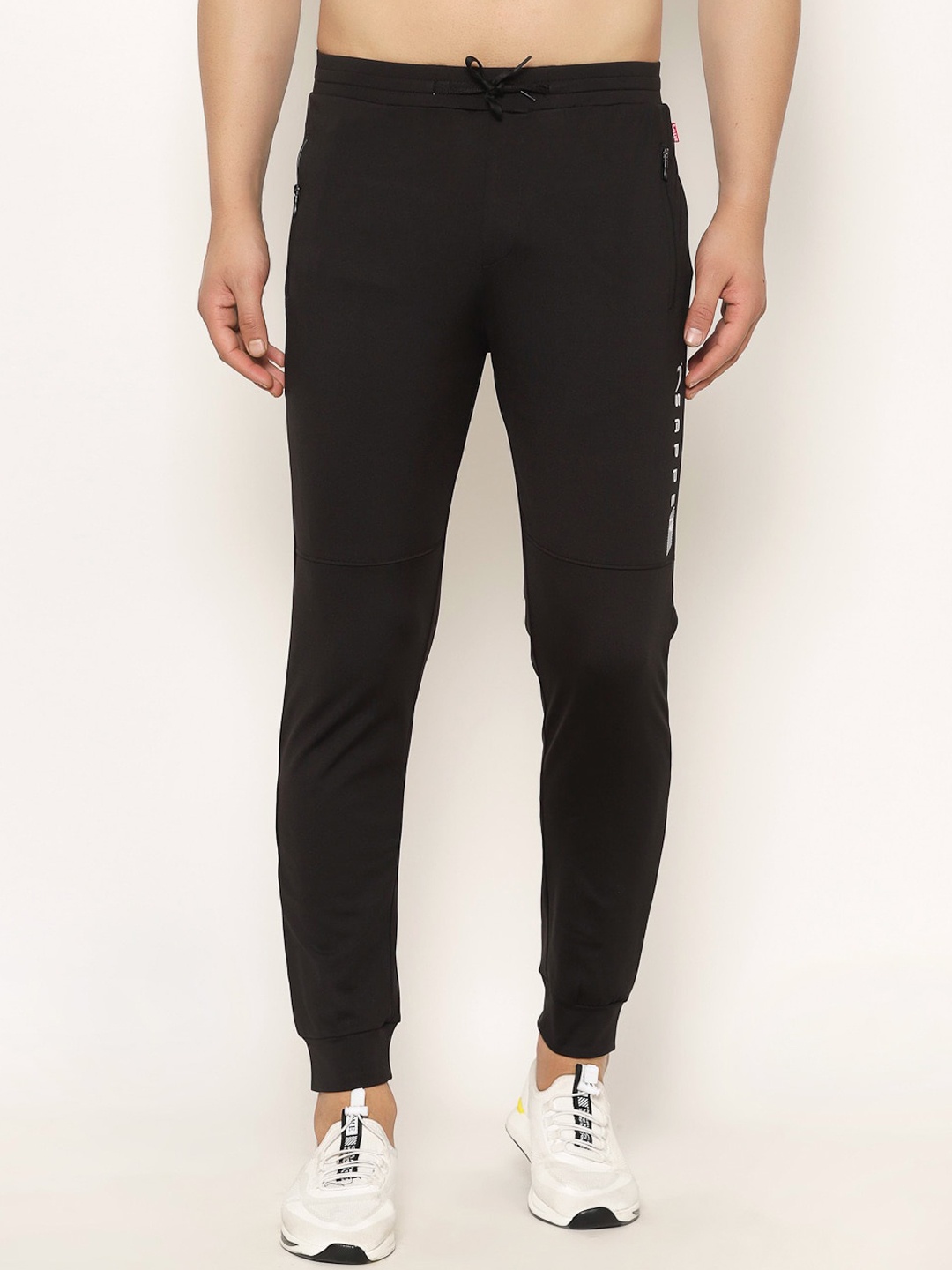 

SAPPER Men Black Solid Slim-Fit Joggers