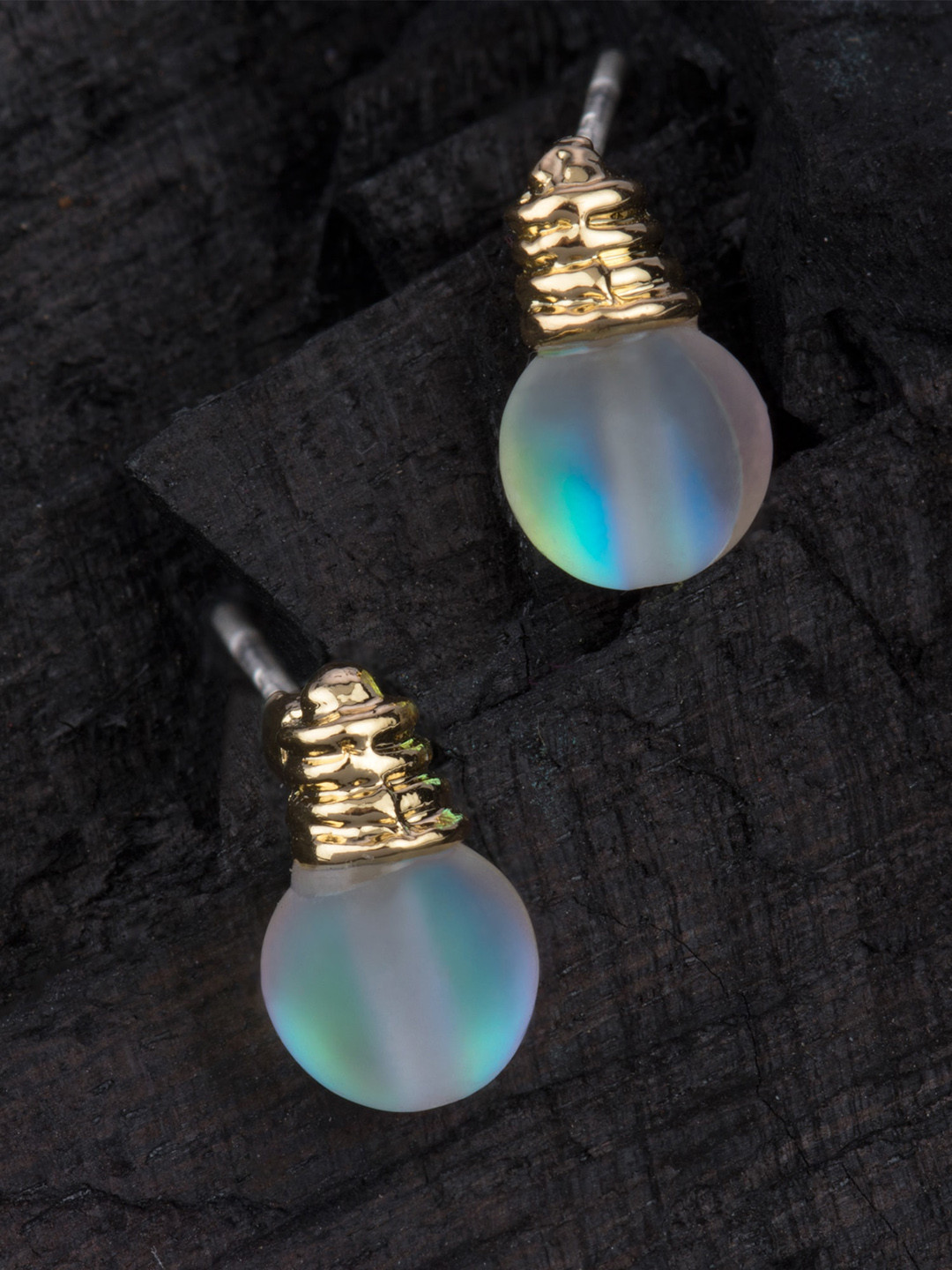 

E2O White & White Contemporary Drop Earrings