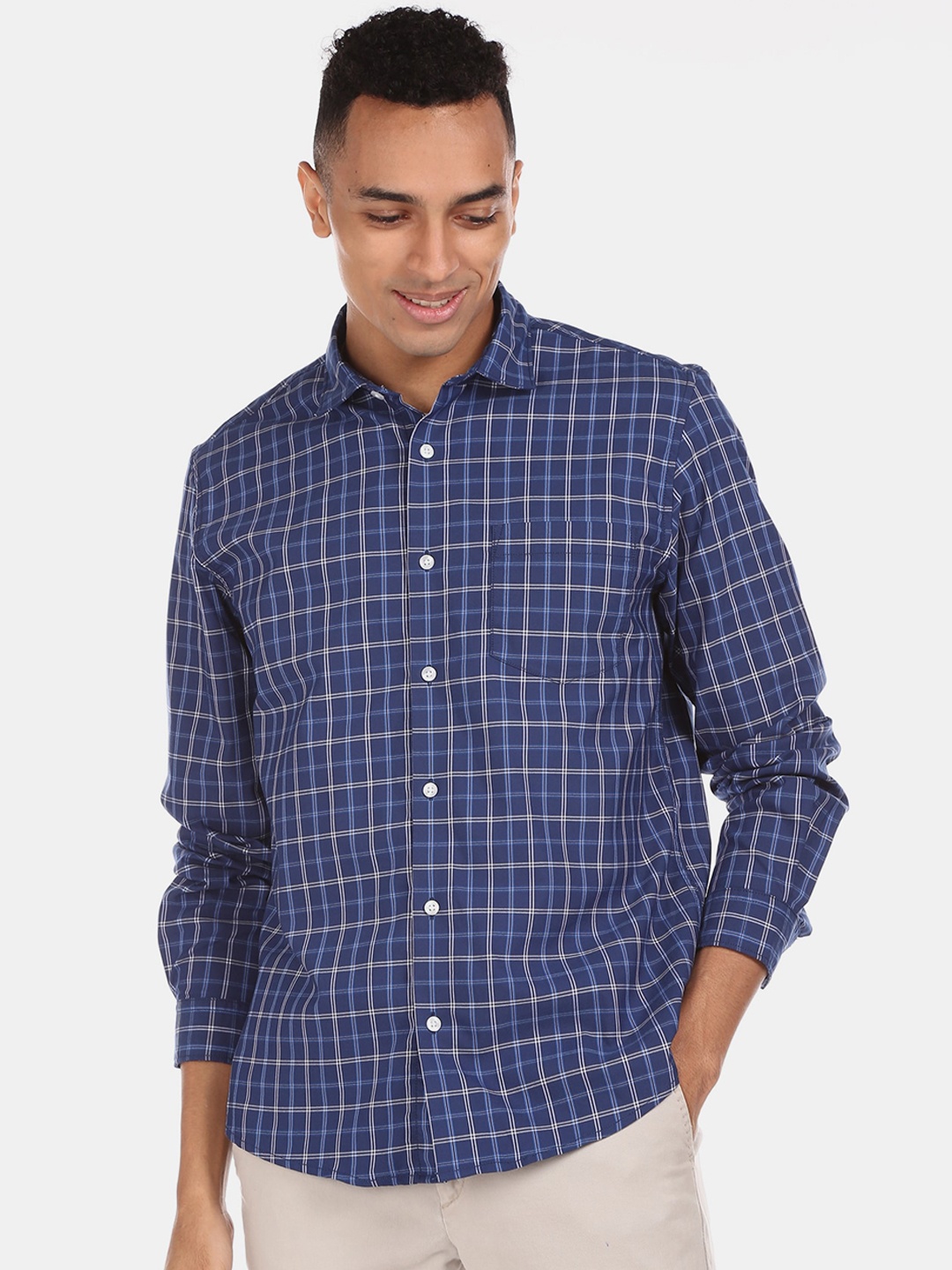 

Ruggers Men Blue & Off-White Regular Fit Checked Casual Shirt