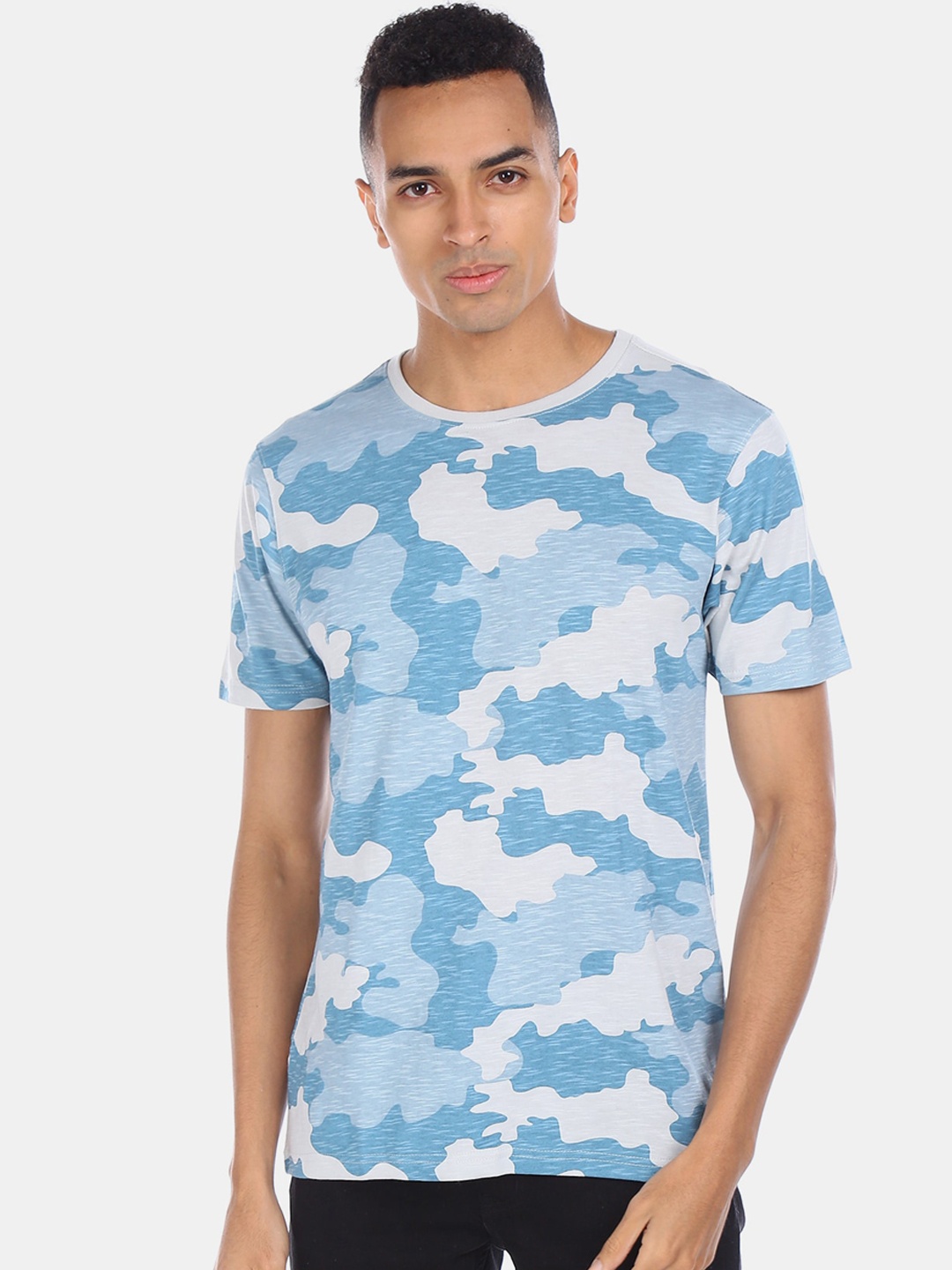 

Cherokee Men Blue Camouflage Printed Round Neck Pure Cotton T-shirt