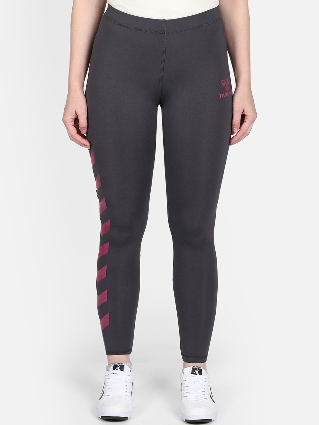 

hummel Women Grey Solid Tights