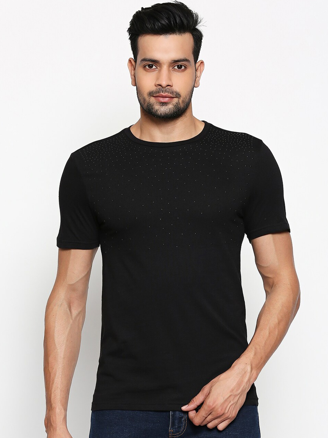 

People Men Black Solid Round Neck T-shirt