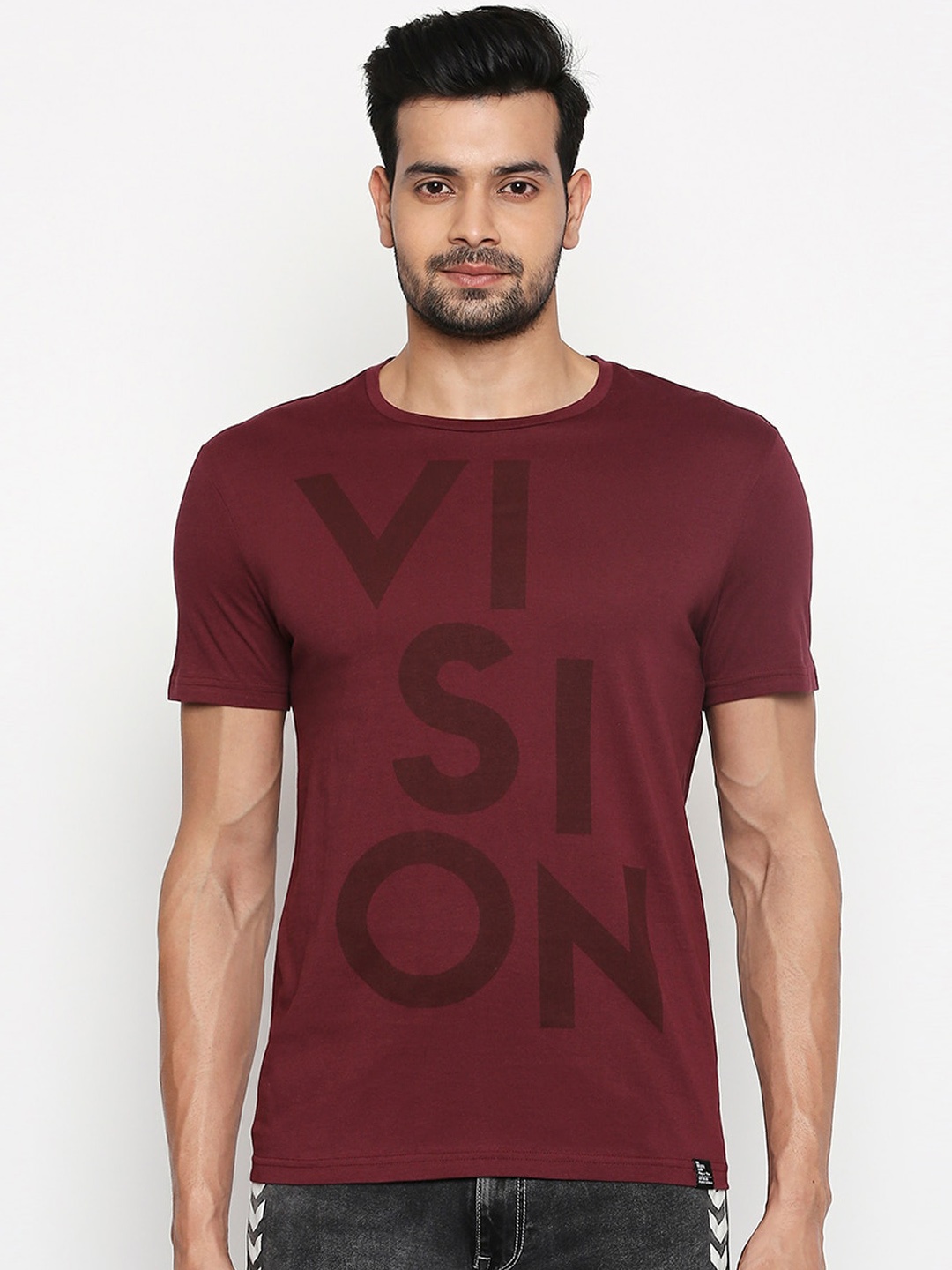 

People Men Maroon Printed Round Neck Pure Cotton T-shirt