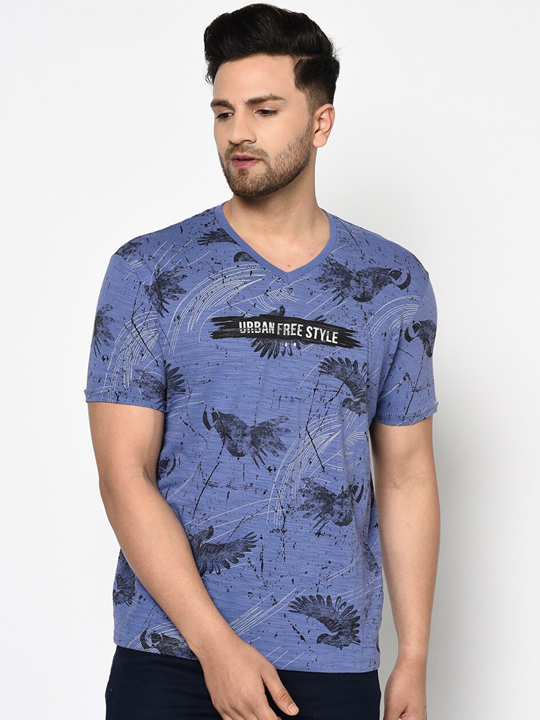 

Duke Men Violet Printed V-Neck T-shirt