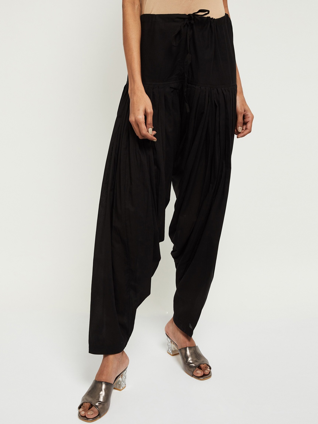 

max Women Black Solid Patiala Salwar