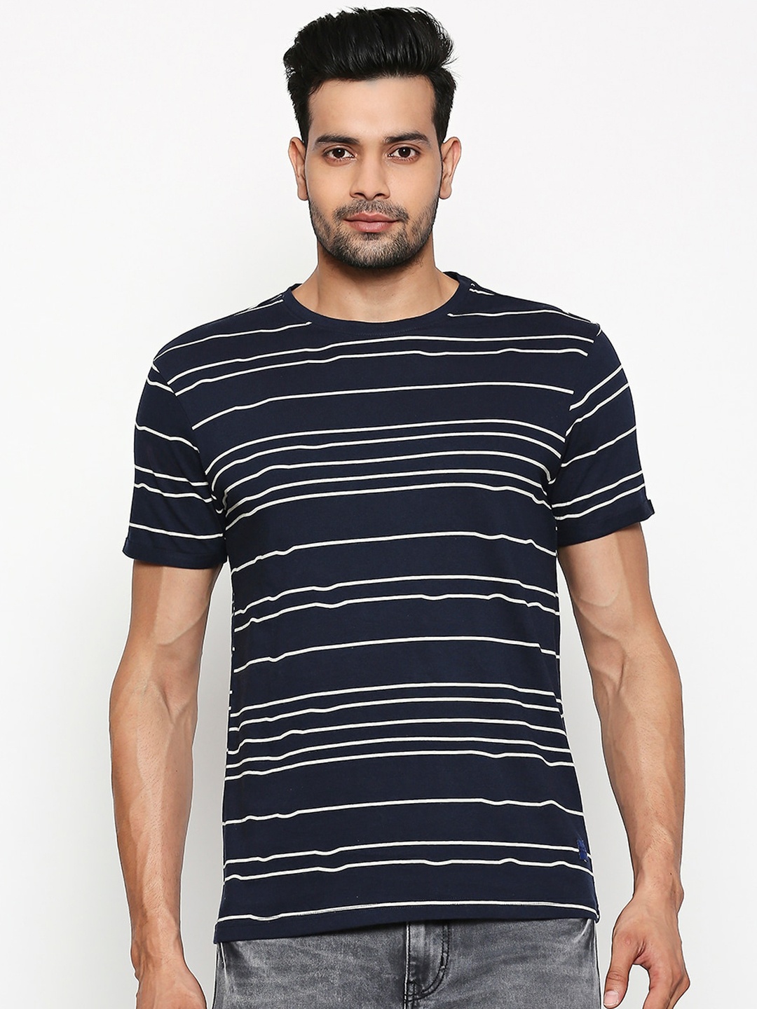 

People Men Navy Blue Striped Round Neck T-shirt