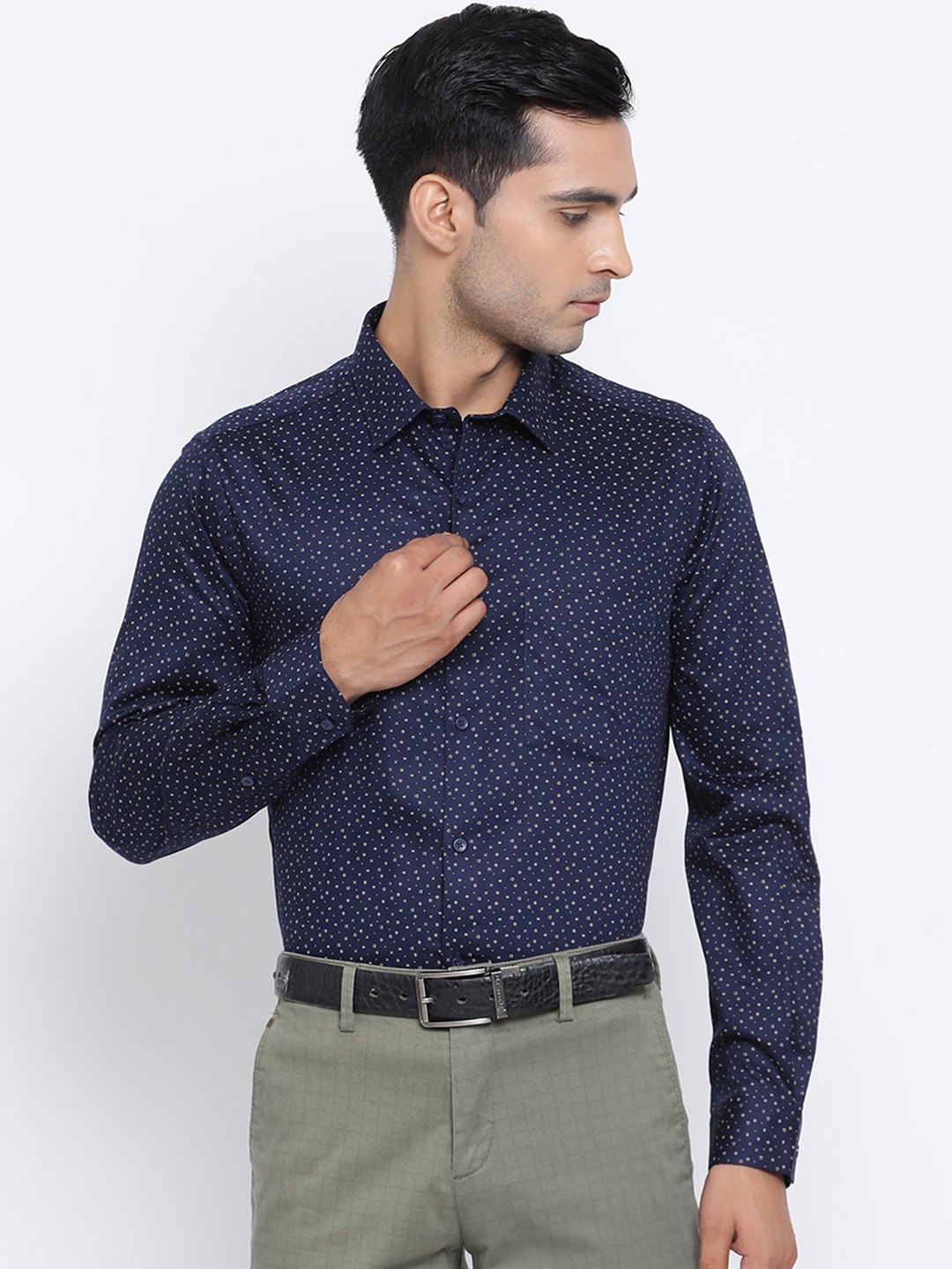

Turtle Men Navy Blue Slim Fit Printed Formal Shirt
