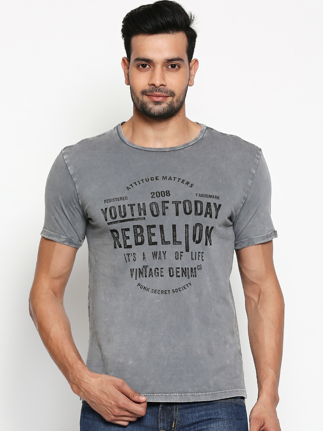 

People Men Grey & Black Out Printed Round Neck T-shirt