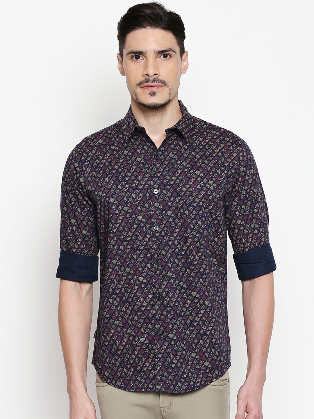 

Mufti Men Navy Blue & Pink Slim Fit Printed Casual Shirt
