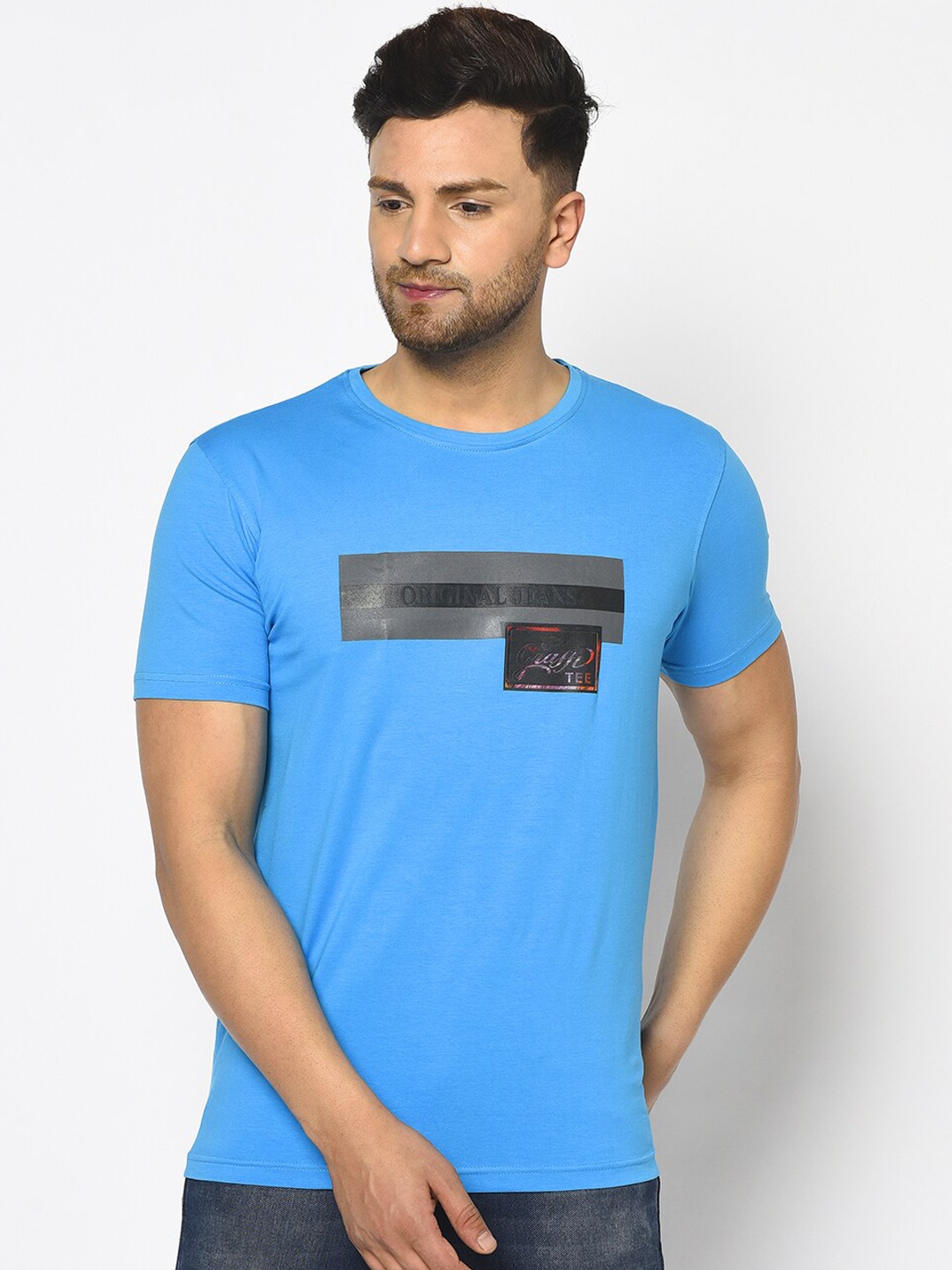 

Duke Men Blue Striped Round Neck T-shirt