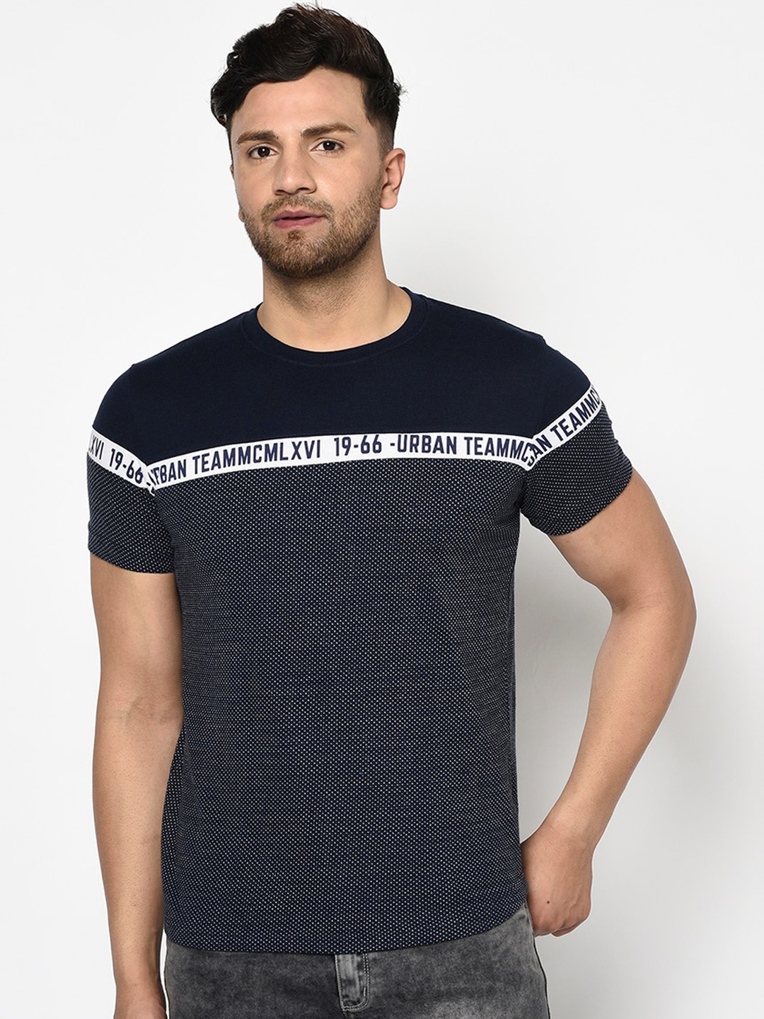 

Duke Men Blue Self Design Round Neck T-shirt