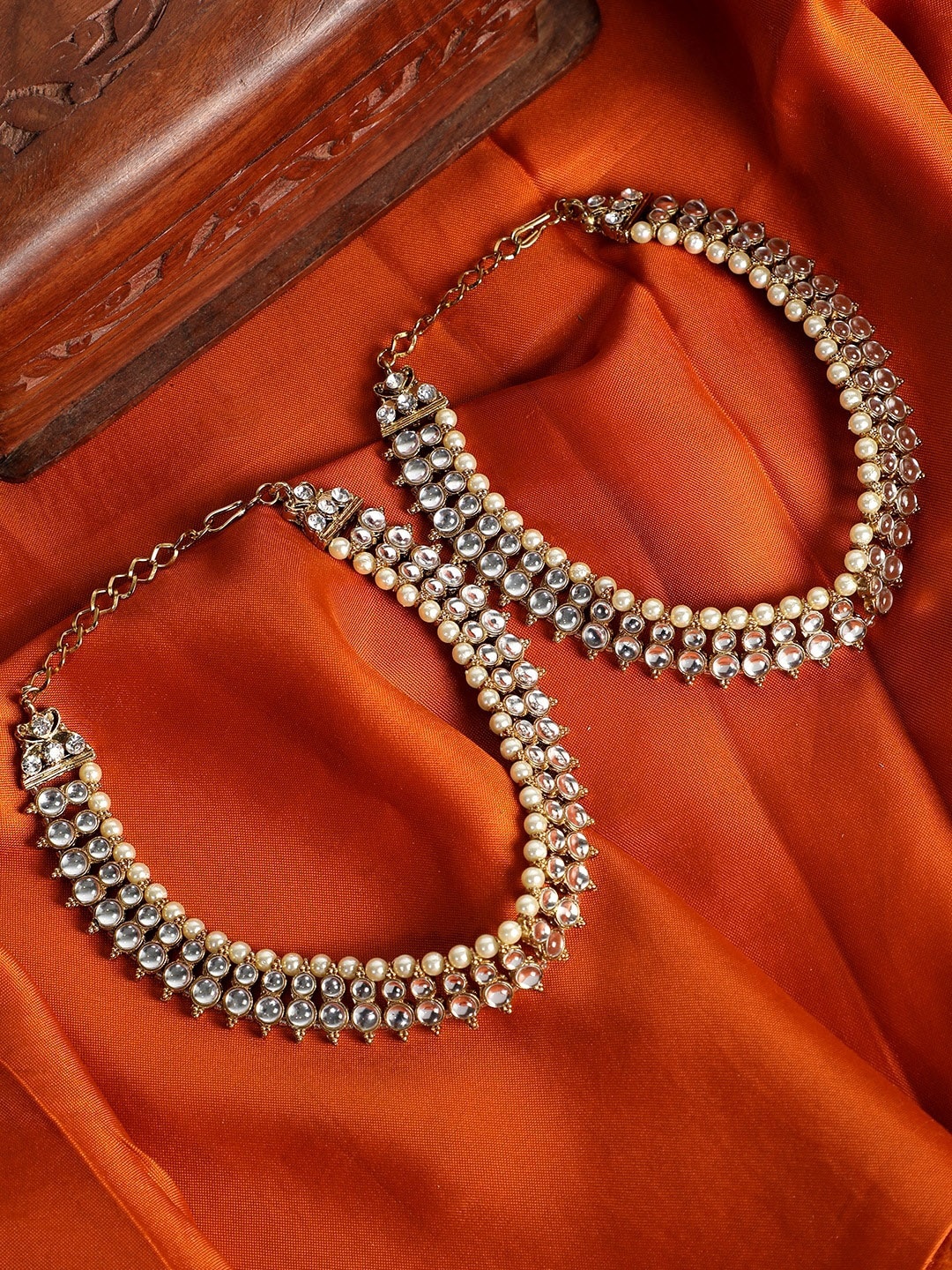 

ANIKAS CREATION Set of 2 18K Gold-Plated White Kundan-Studded Handcrafted Anklets