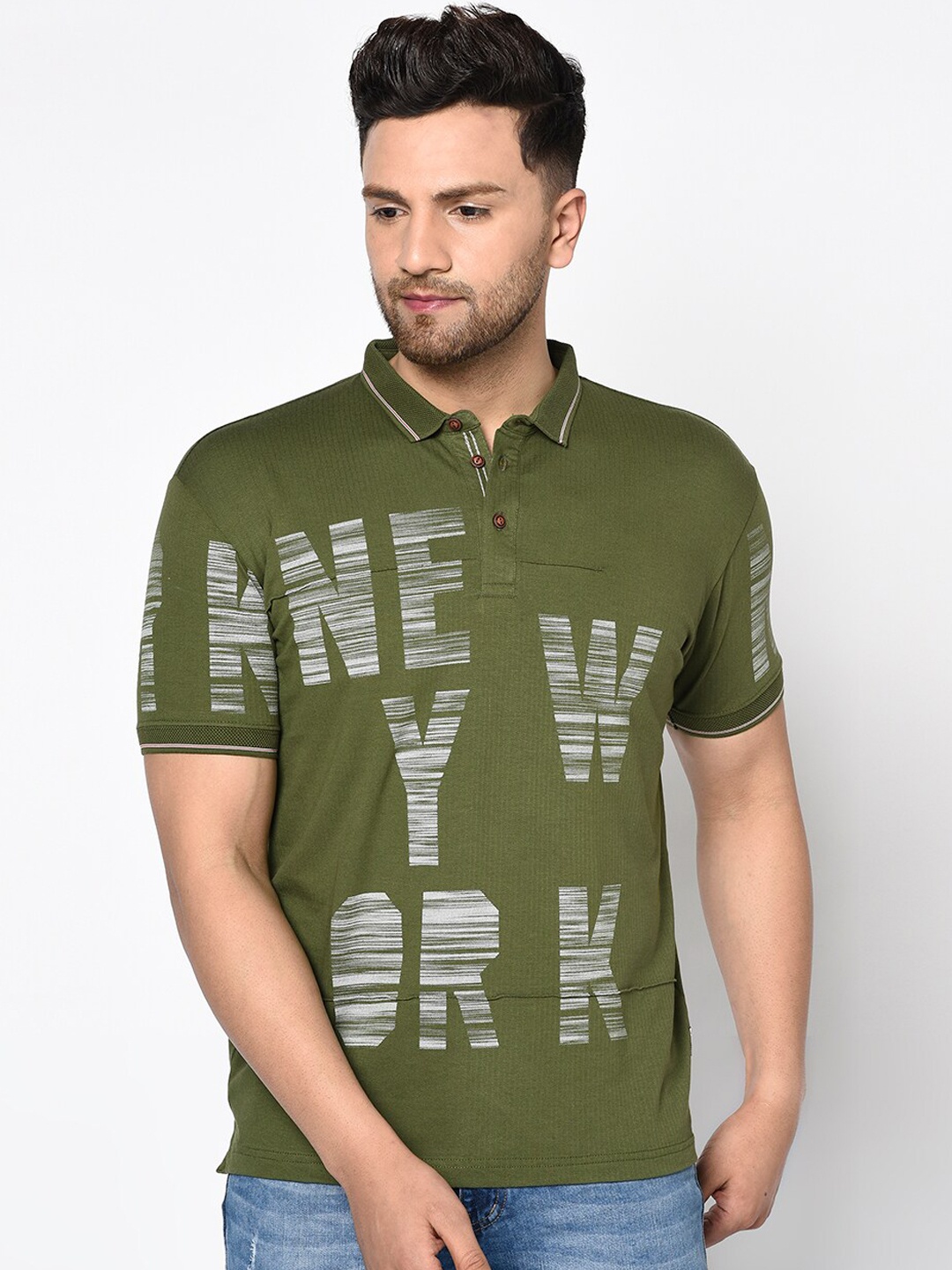 

Duke Men Green Solid Polo Collar T-shirt