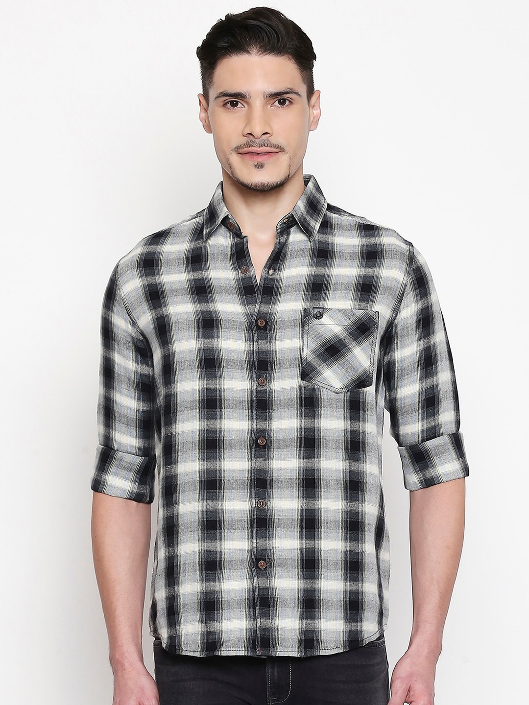 

Mufti Men Black & White Slim Fit Checked Casual Shirt