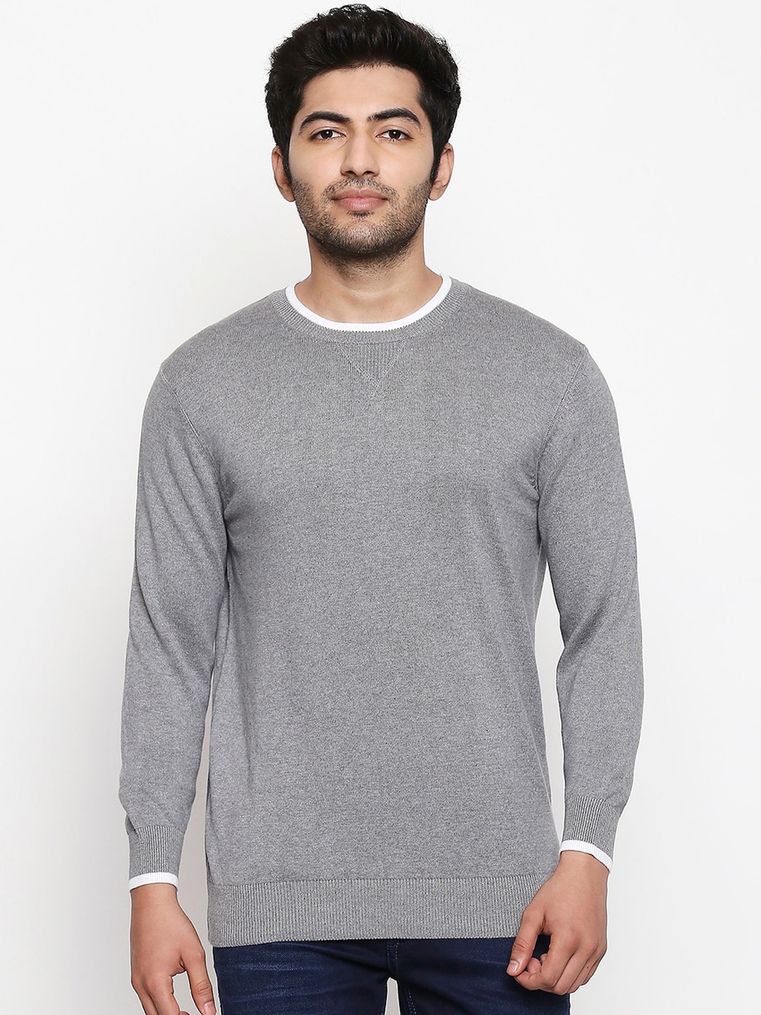 

Mufti Men Grey Solid Pullover Sweater