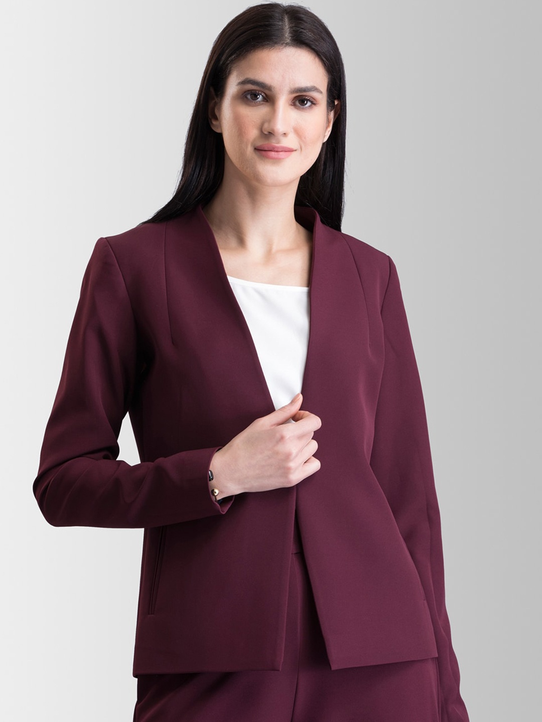 

FableStreet Women Maroon Solid Hook Closure Blazer