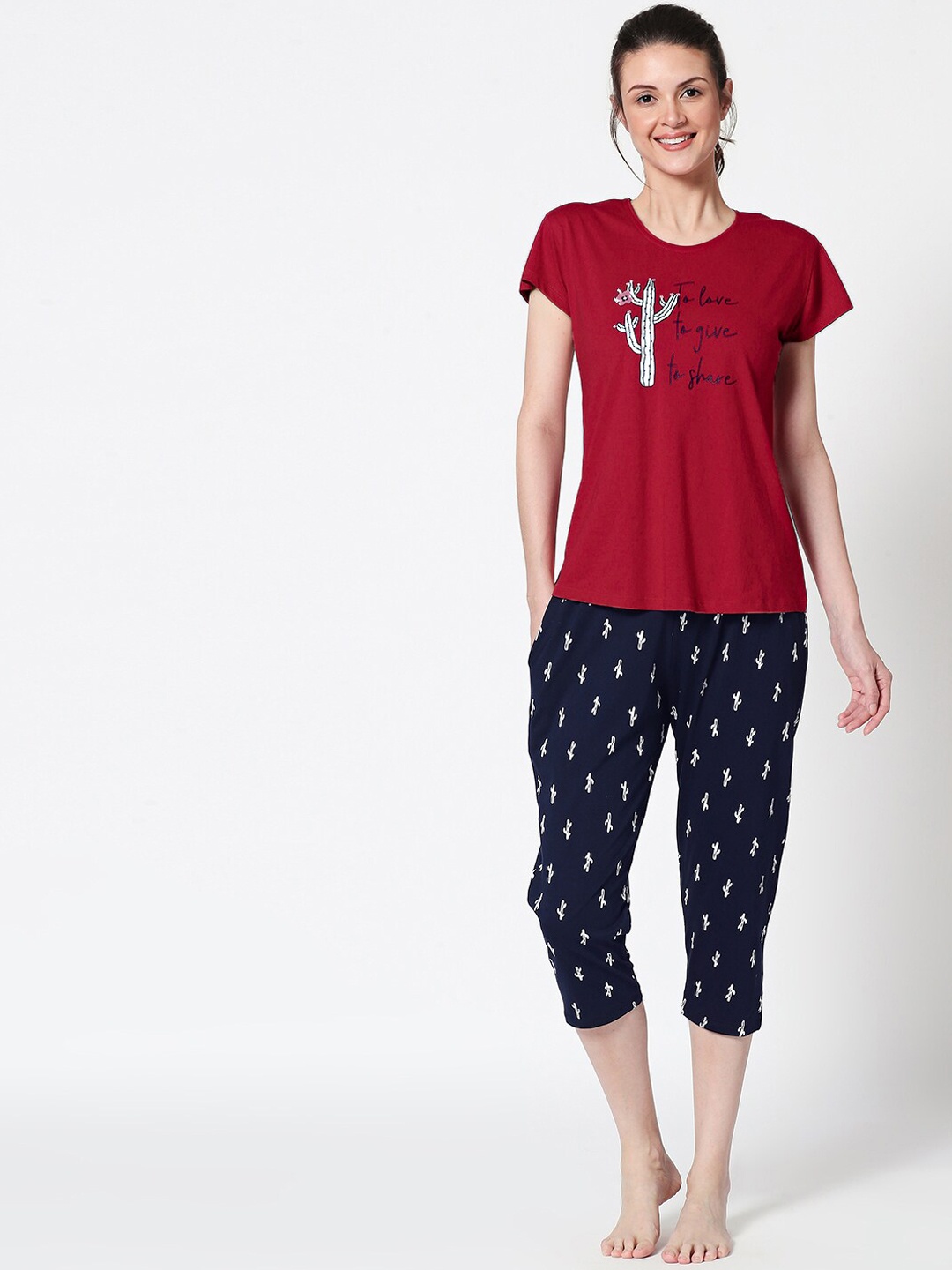 

Zeyo Women Red & Blue Printed Night Suit