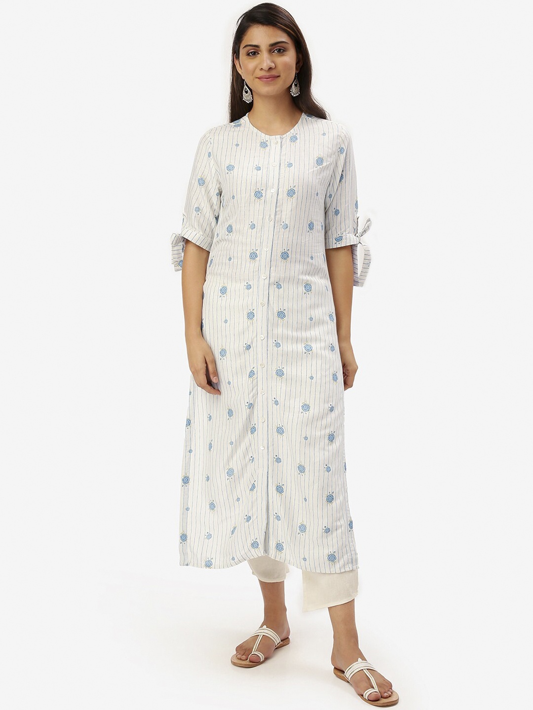 Saaki Women White & Blue Printed A-Line Kurta