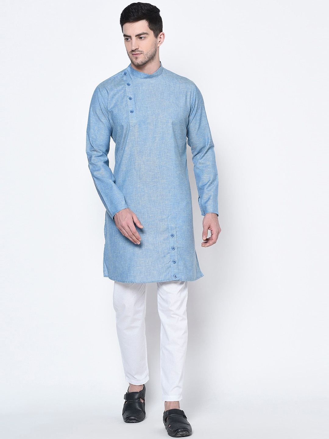 

DEYANN Men Blue Solid Kurta with Pyjamas
