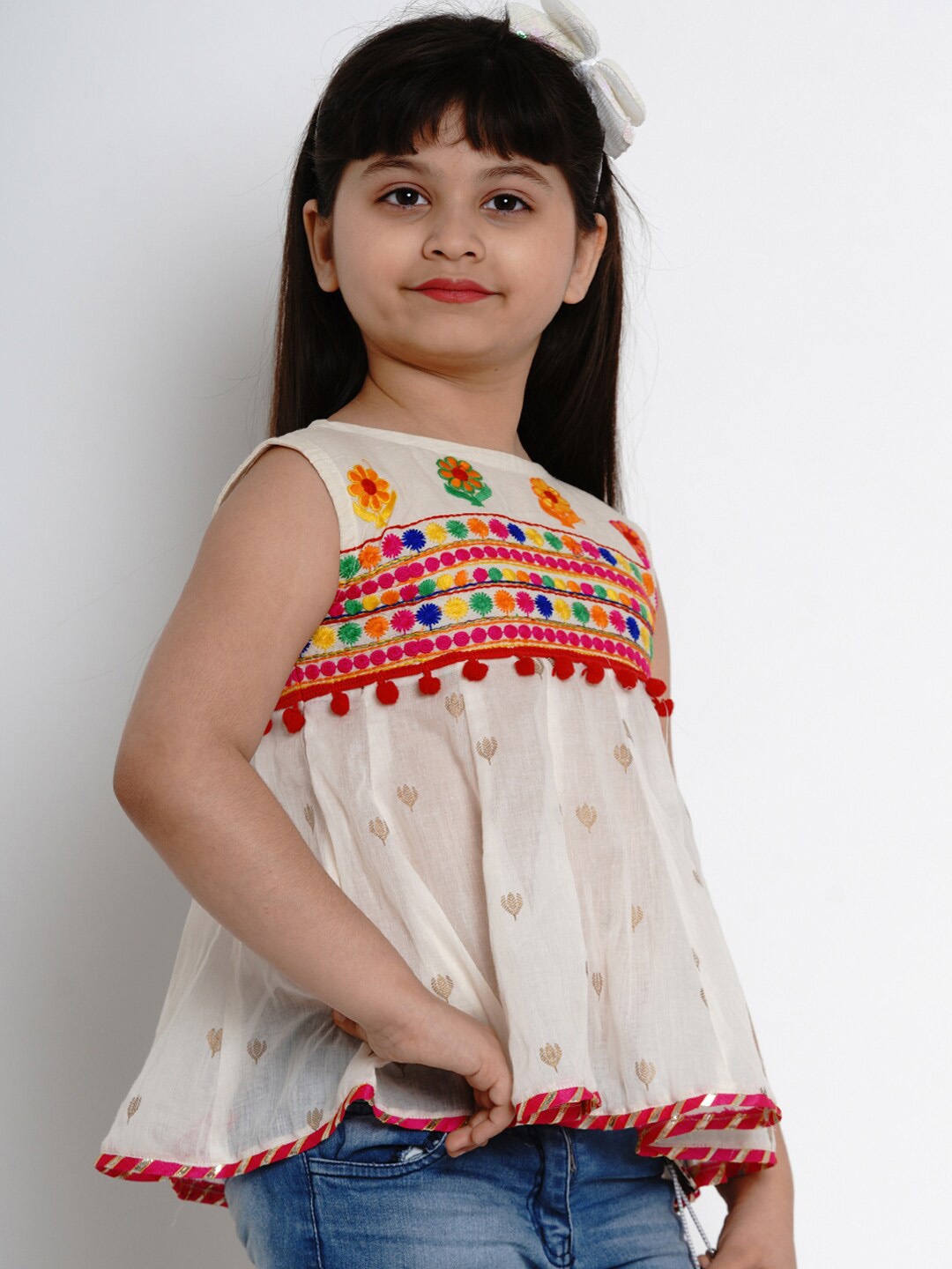 

Bitiya by Bhama Girls Off-White Printed Top