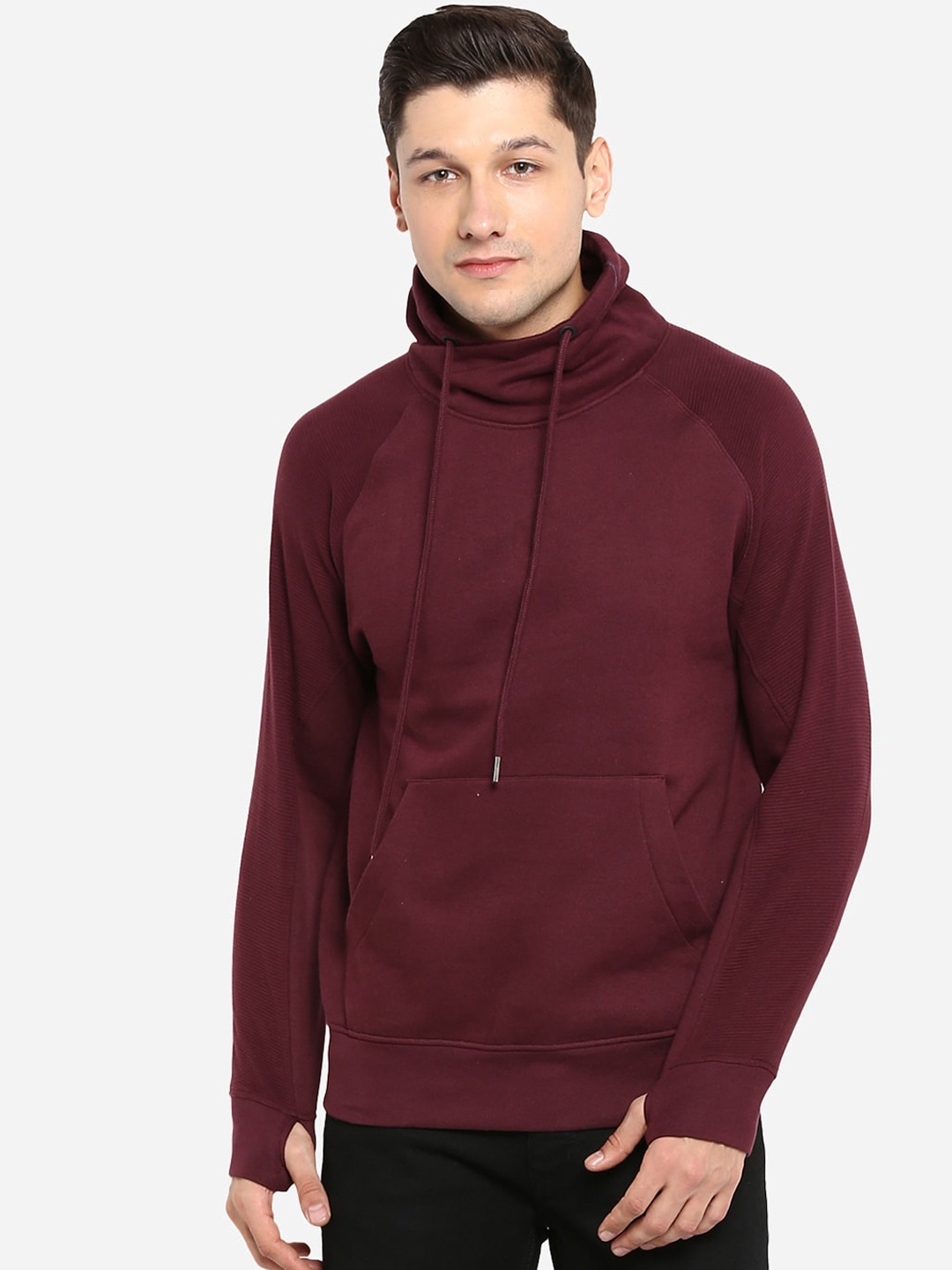 

Red Chief Men Maroon Solid Sweatshirt