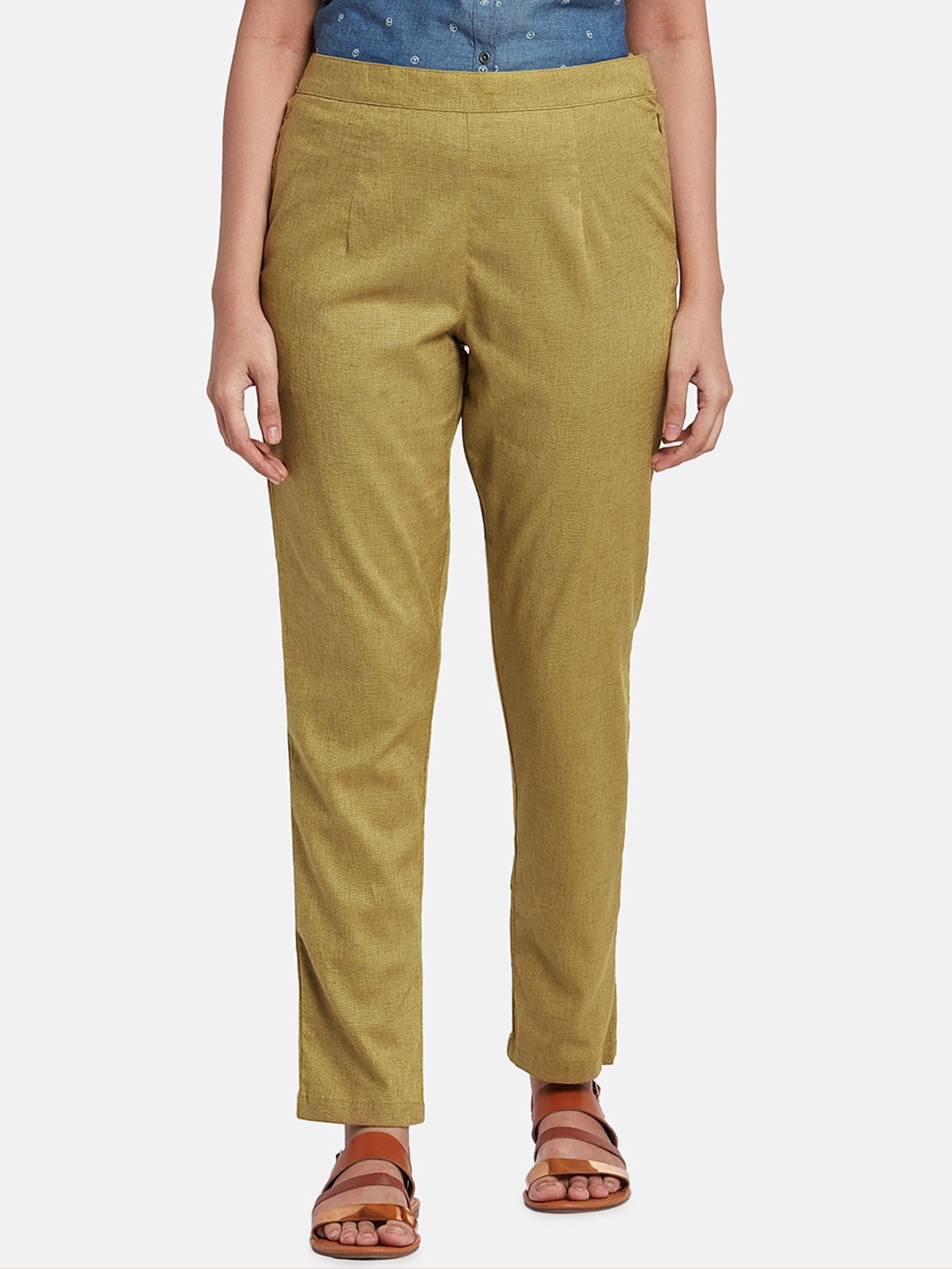 

Go Colors Women Brown Straight Fit Solid Regular Trousers