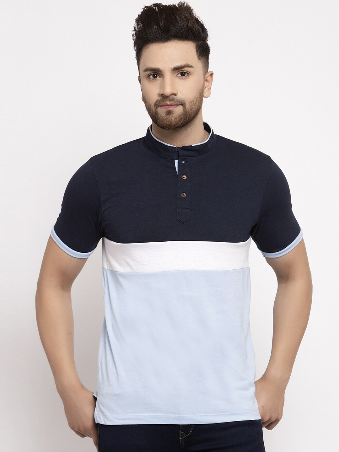 

Kalt Men Navy Blue & White Colourblocked Mandarin Collar T-shirt
