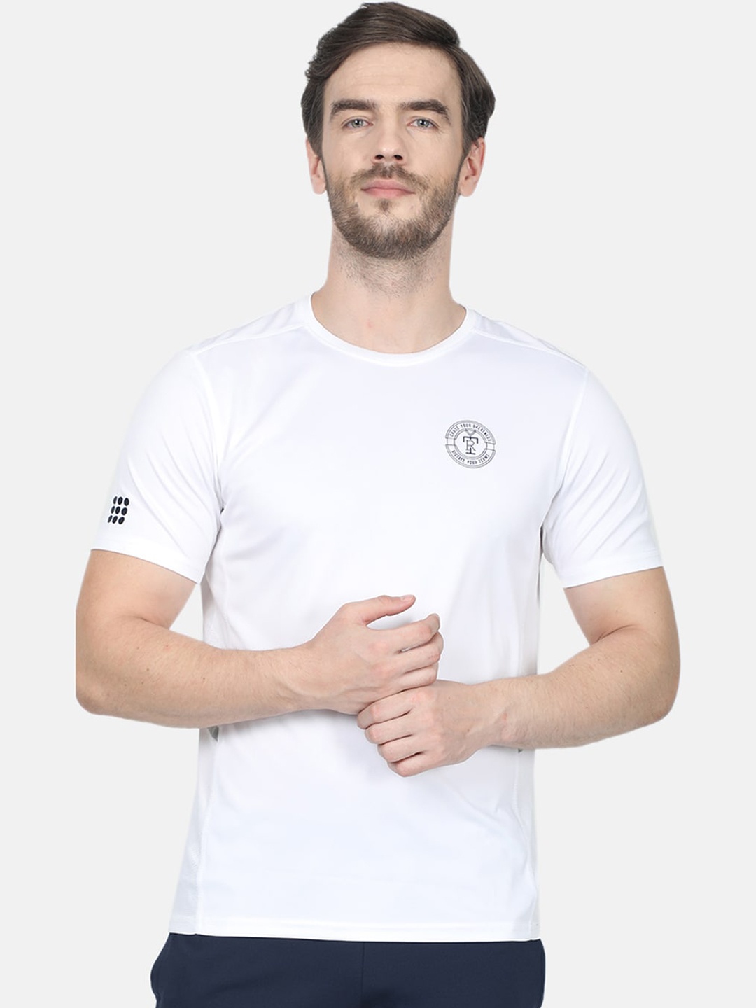 

rock.it Men White Solid Round Neck T-shirt