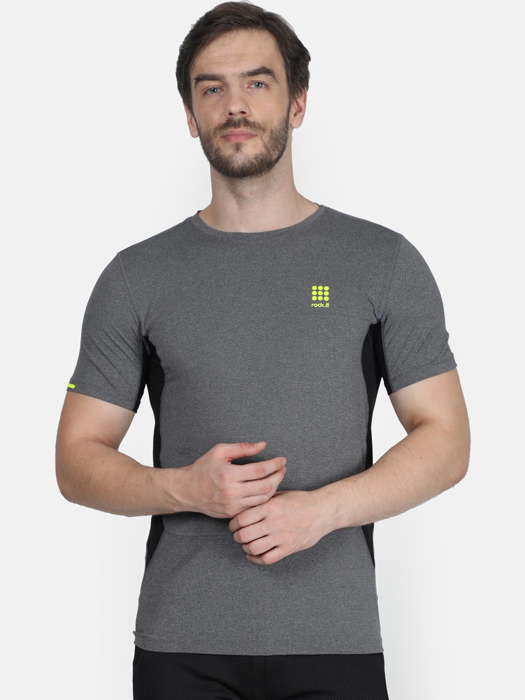 

rock.it Men Grey Solid Round Neck T-shirt