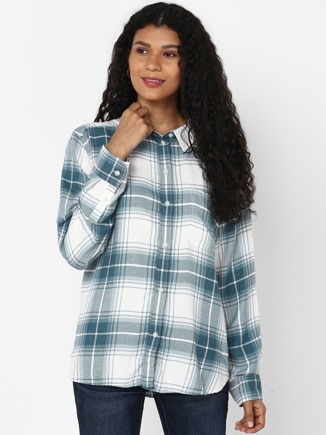 

AMERICAN EAGLE OUTFITTERS Women Green & Off-White Checked Casual Shirt