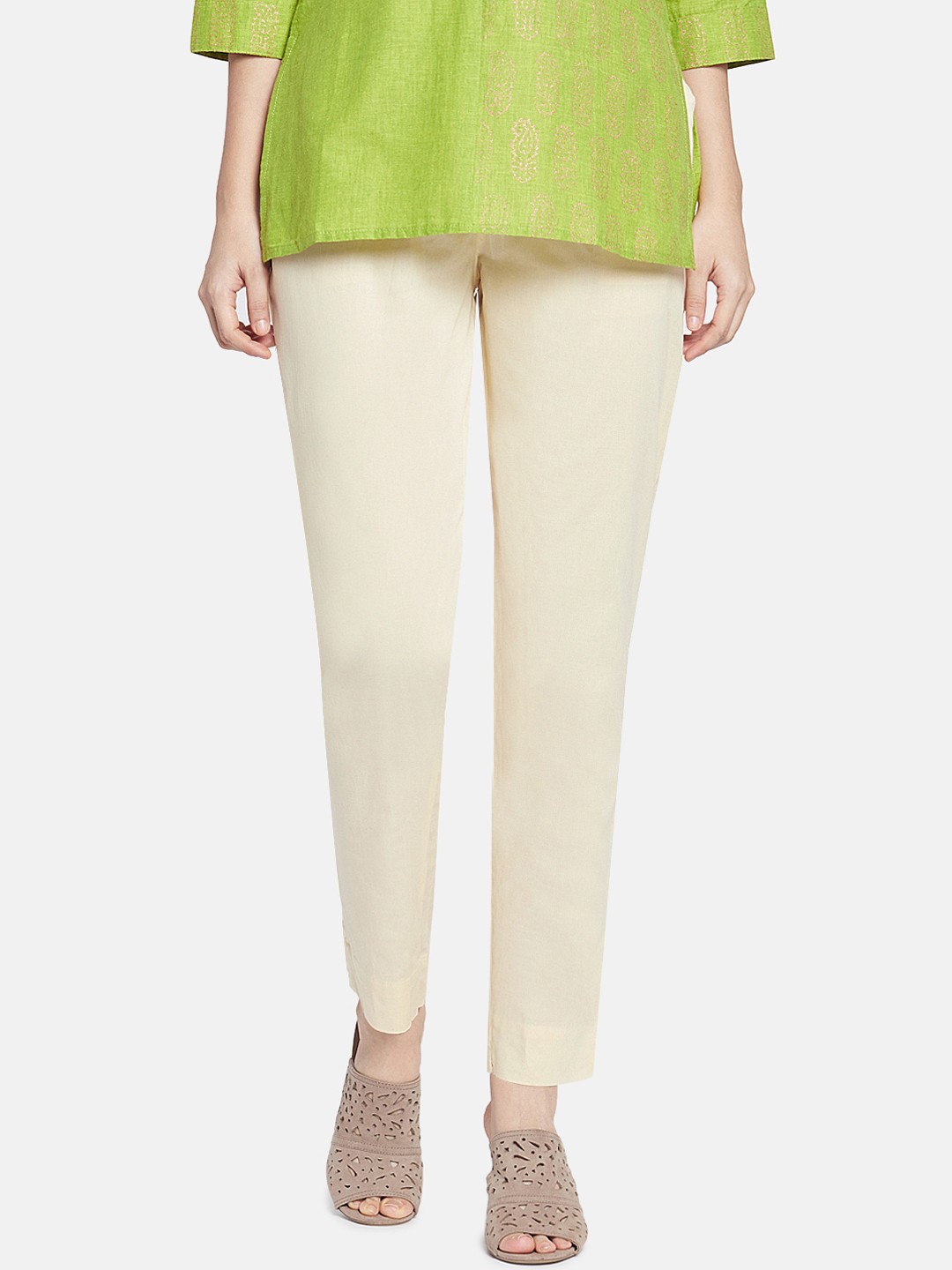 

Go Colors Women Cream-Coloured Tapered Fit Solid Regular Trousers