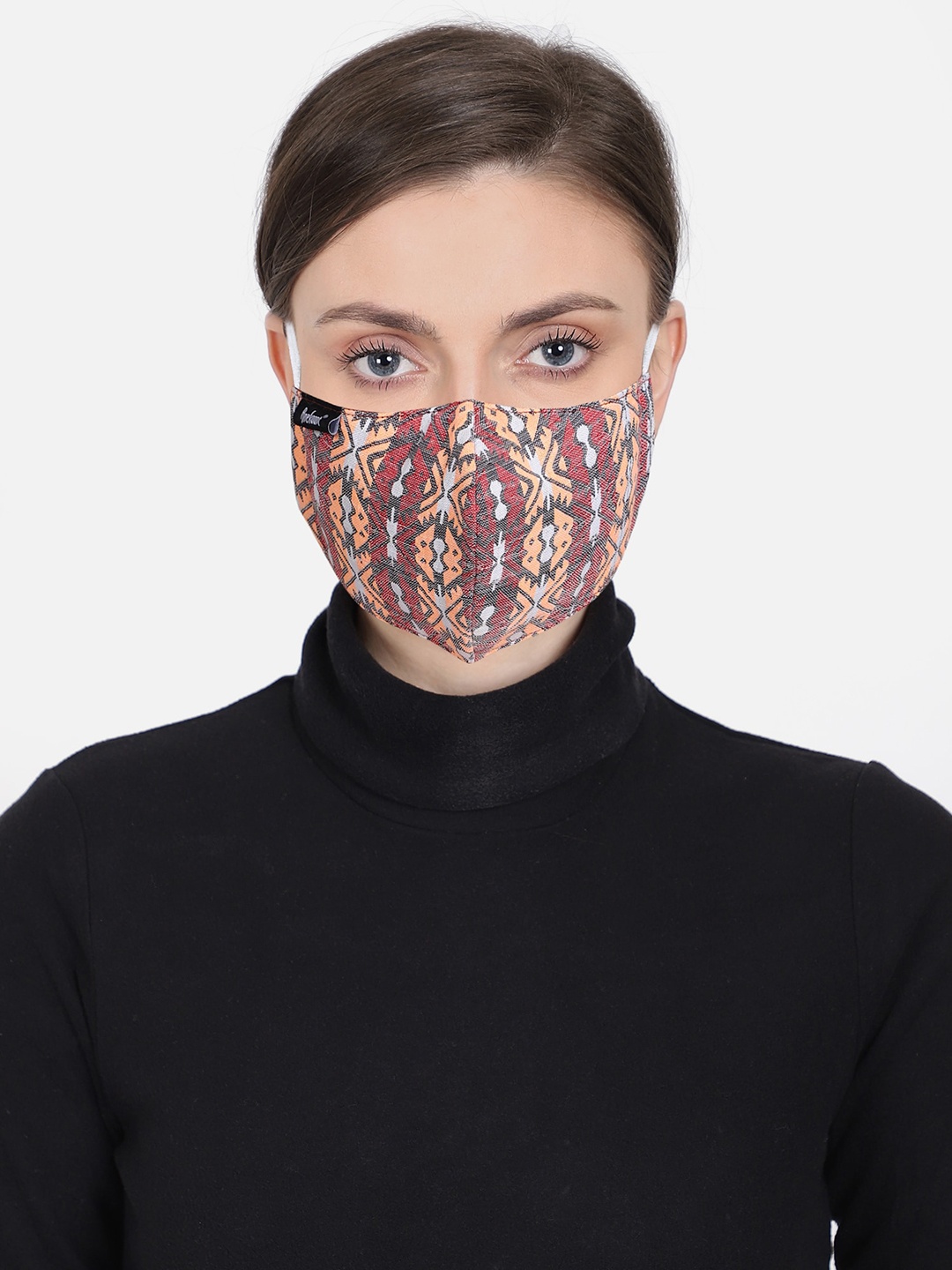 

Anekaant Women Red & White Woven-Design 3-Ply Reusable Fabric Fashion Mask