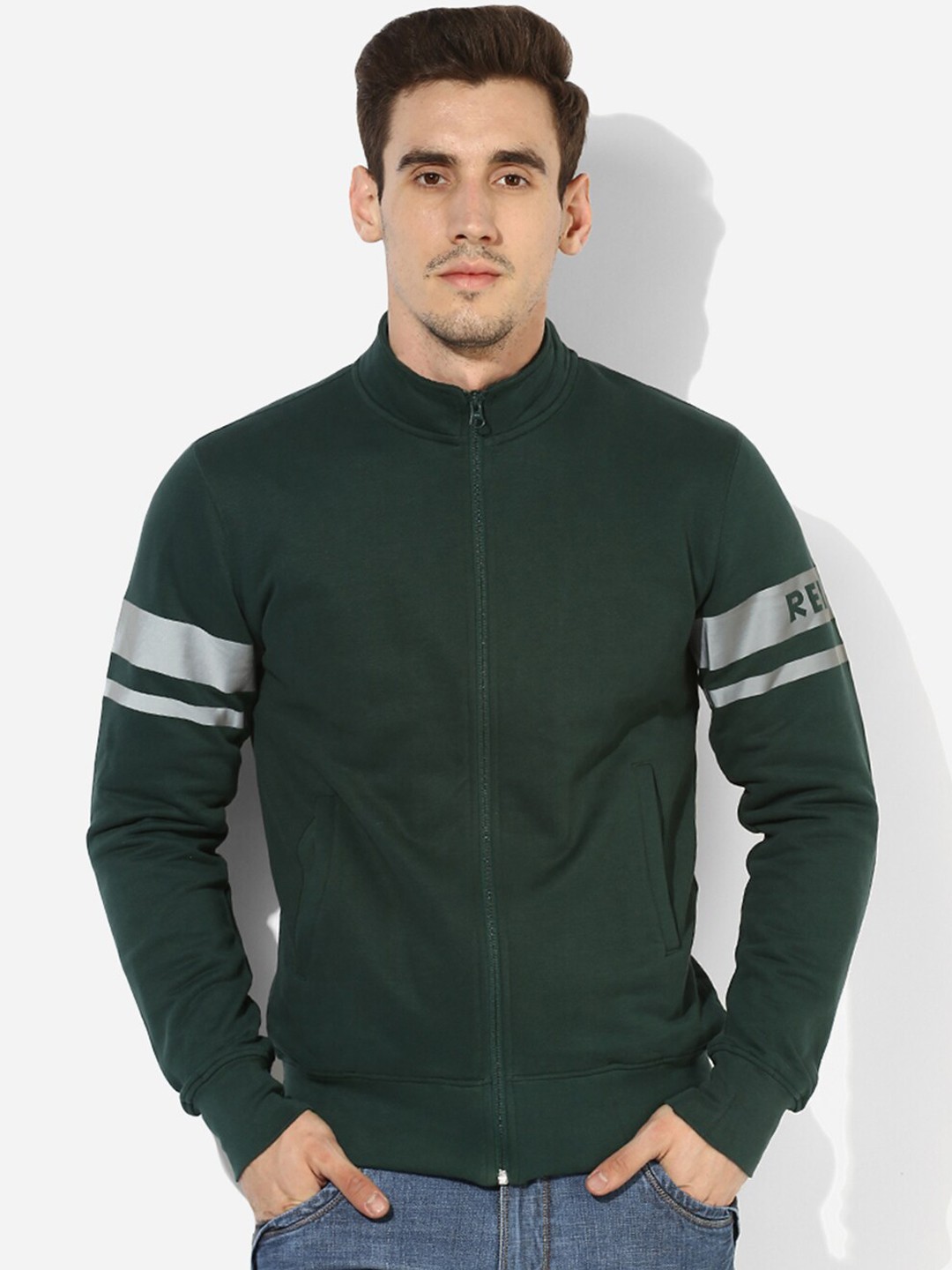 

Red Chief Men Green Solid Sweatshirt