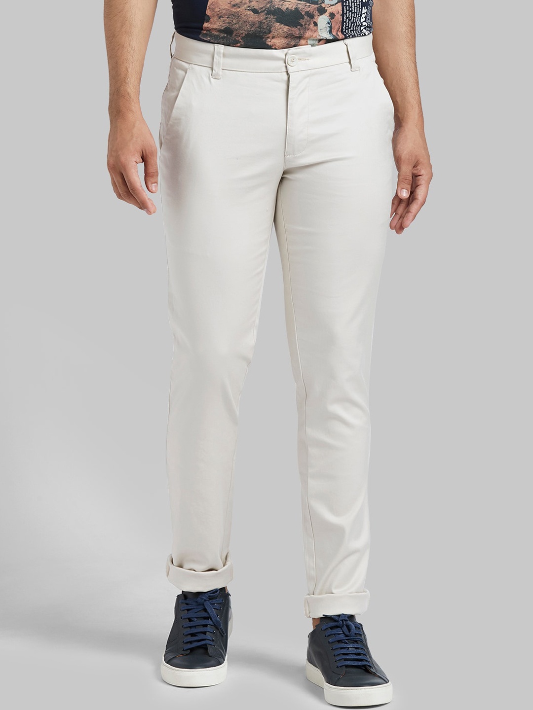 

Parx Men Beige Tapered Fit Solid Regular Trousers, White